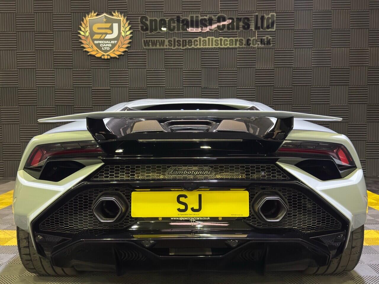 Lamborghini Huracan view 3