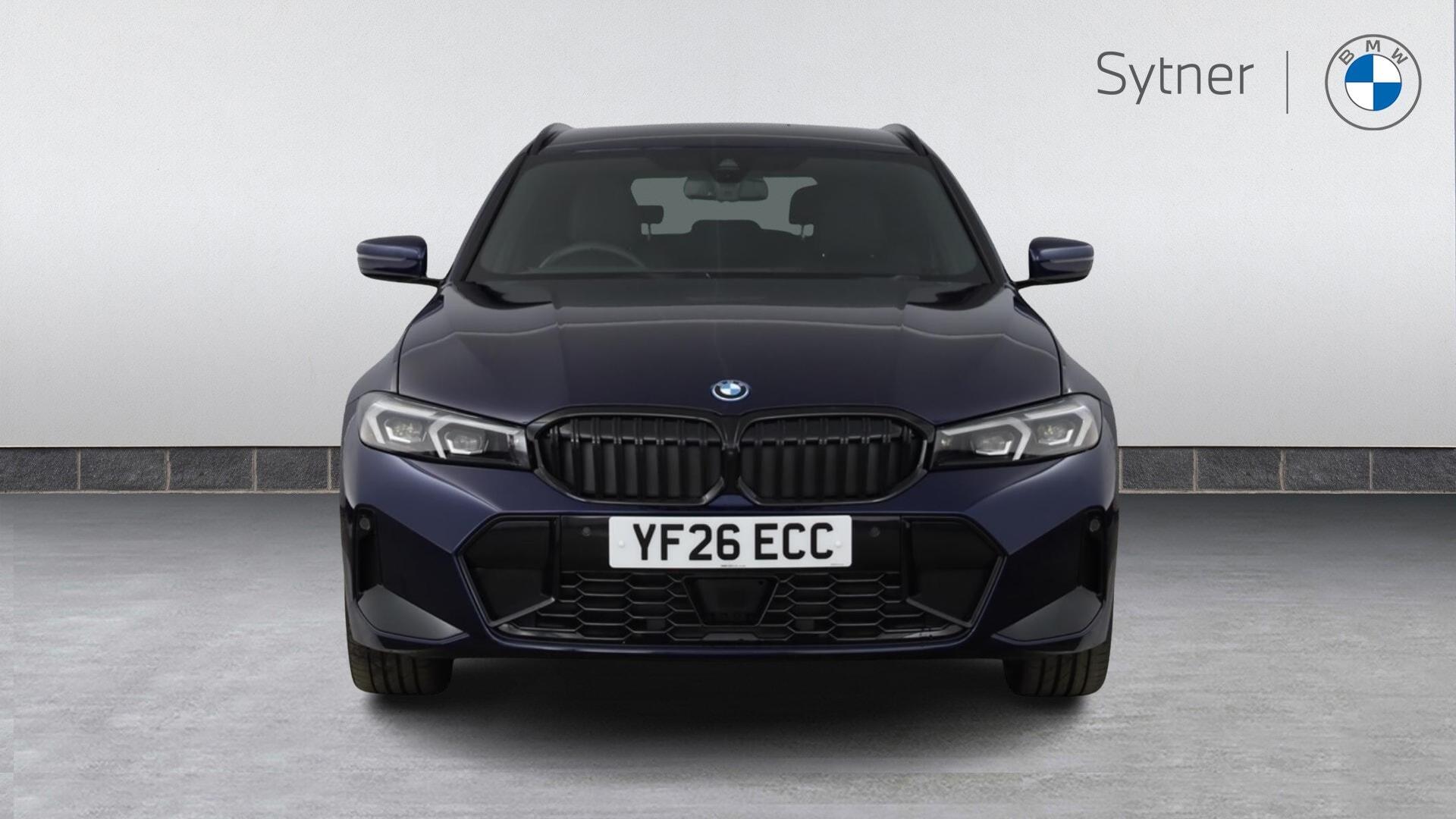 BMW 3 Series view 16