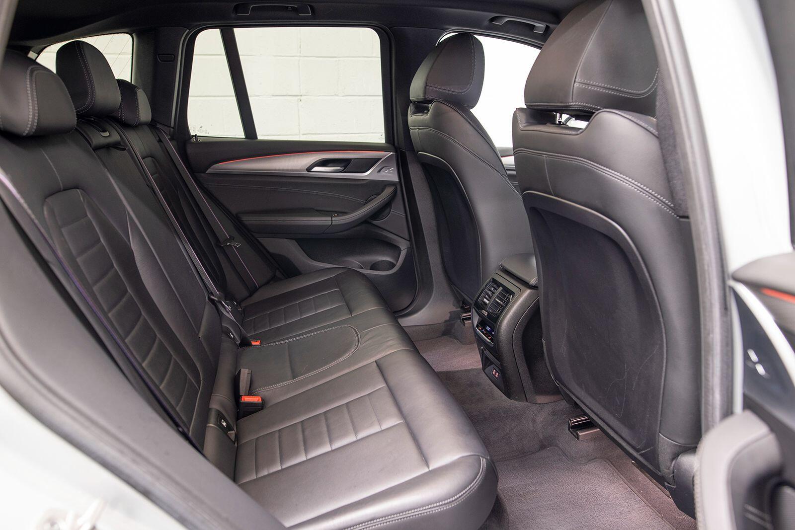 BMW X3 view 32