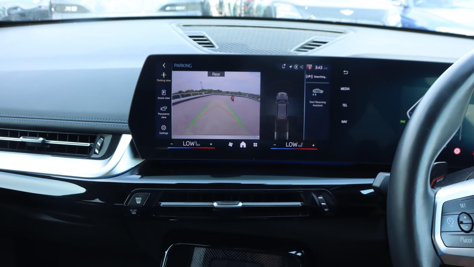 BMW Ix1 view 8