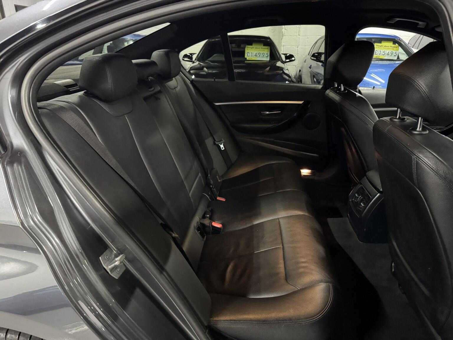 BMW 3 Series view 18