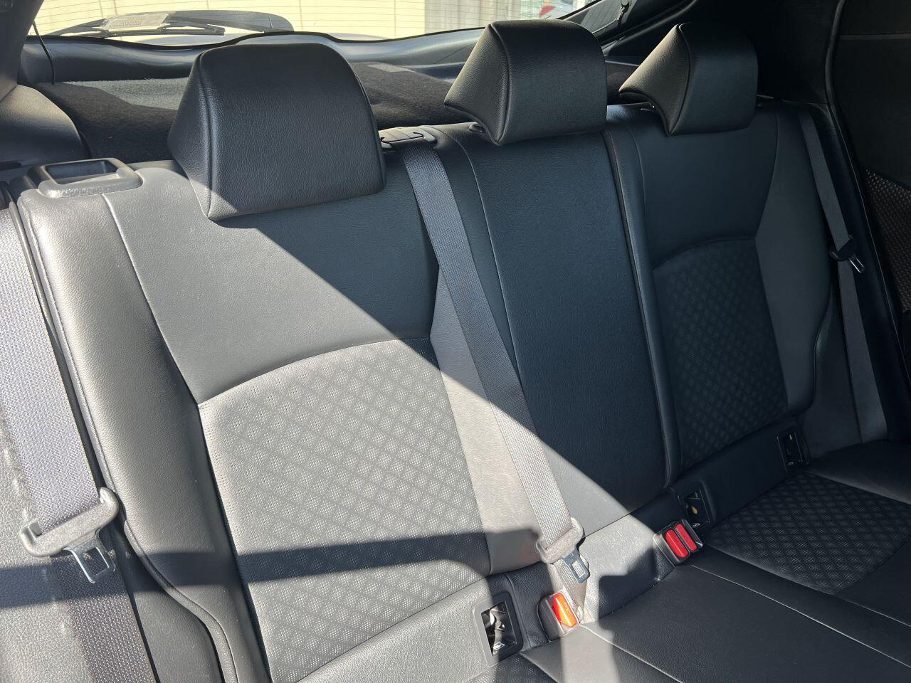 Toyota C-HR view 20