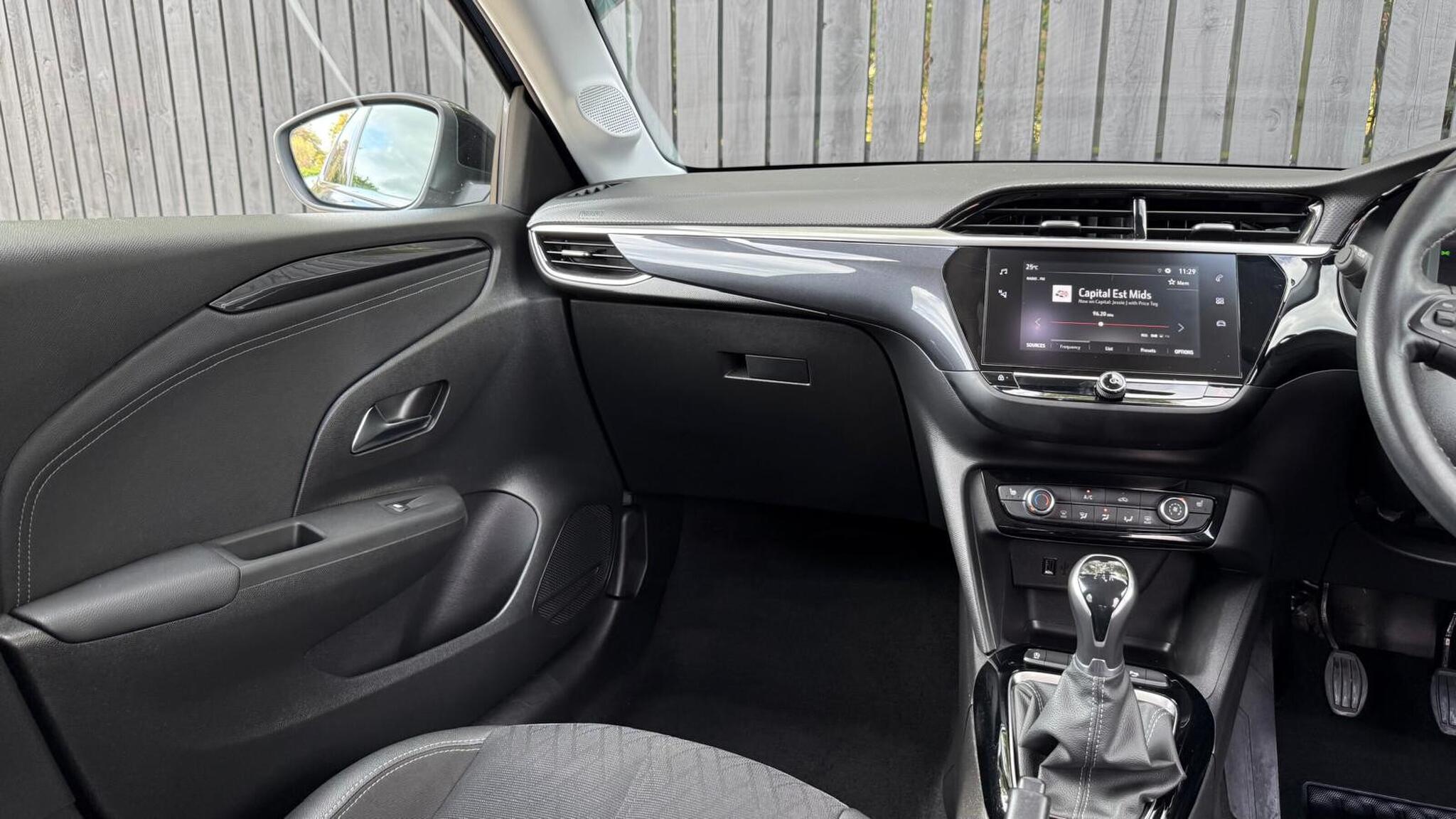 Vauxhall Corsa view 19