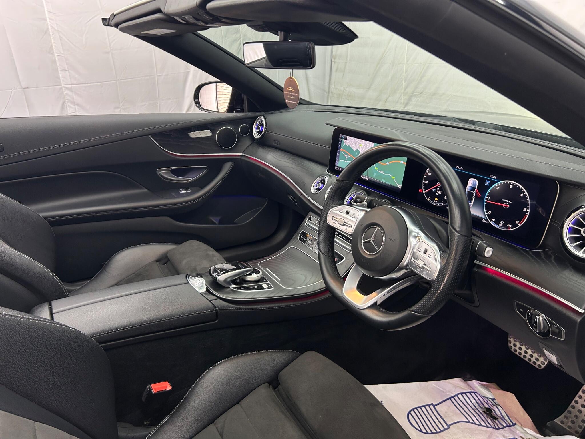 Mercedes-Benz E Class view 14