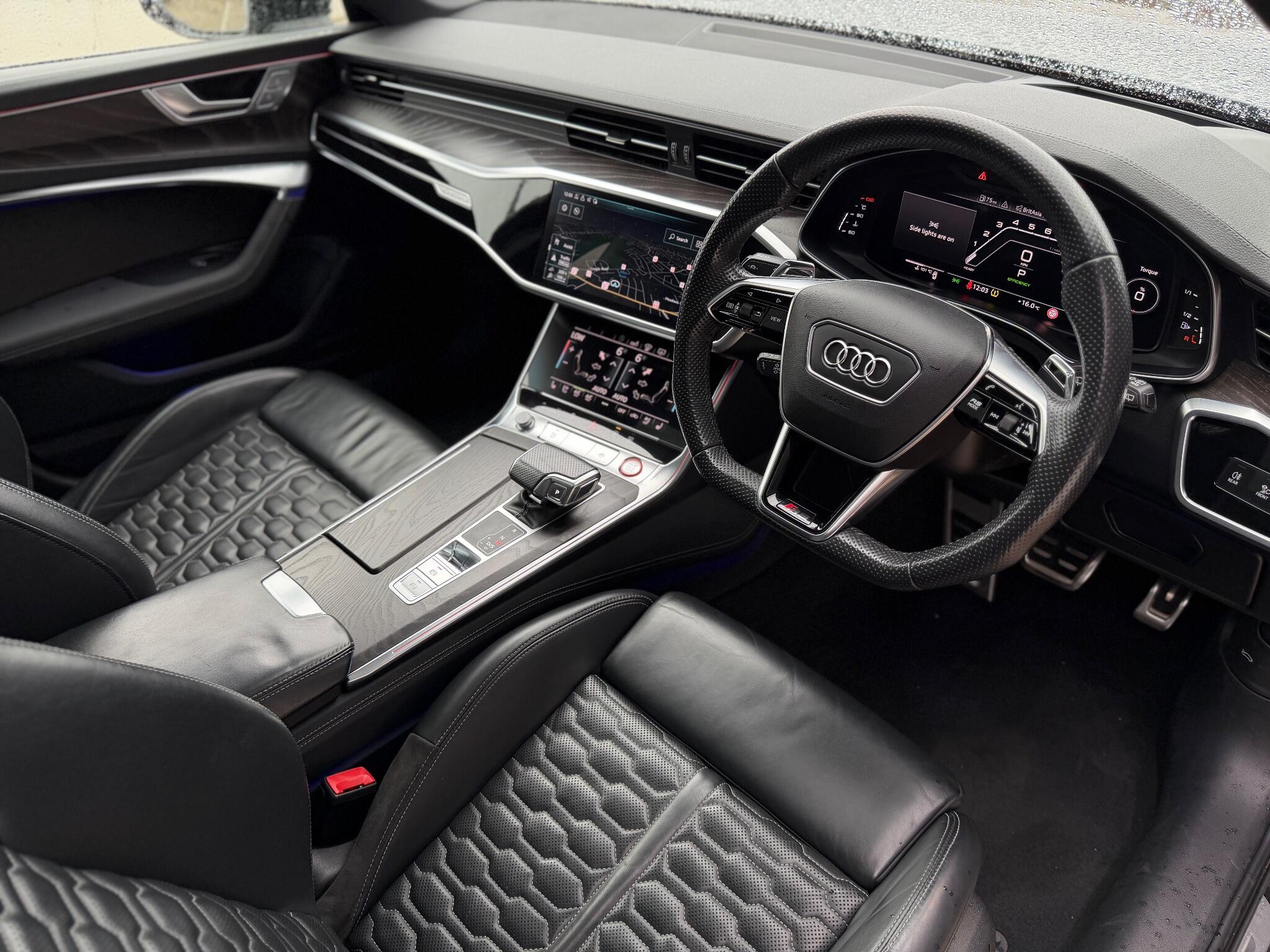 Audi RS6 view 6