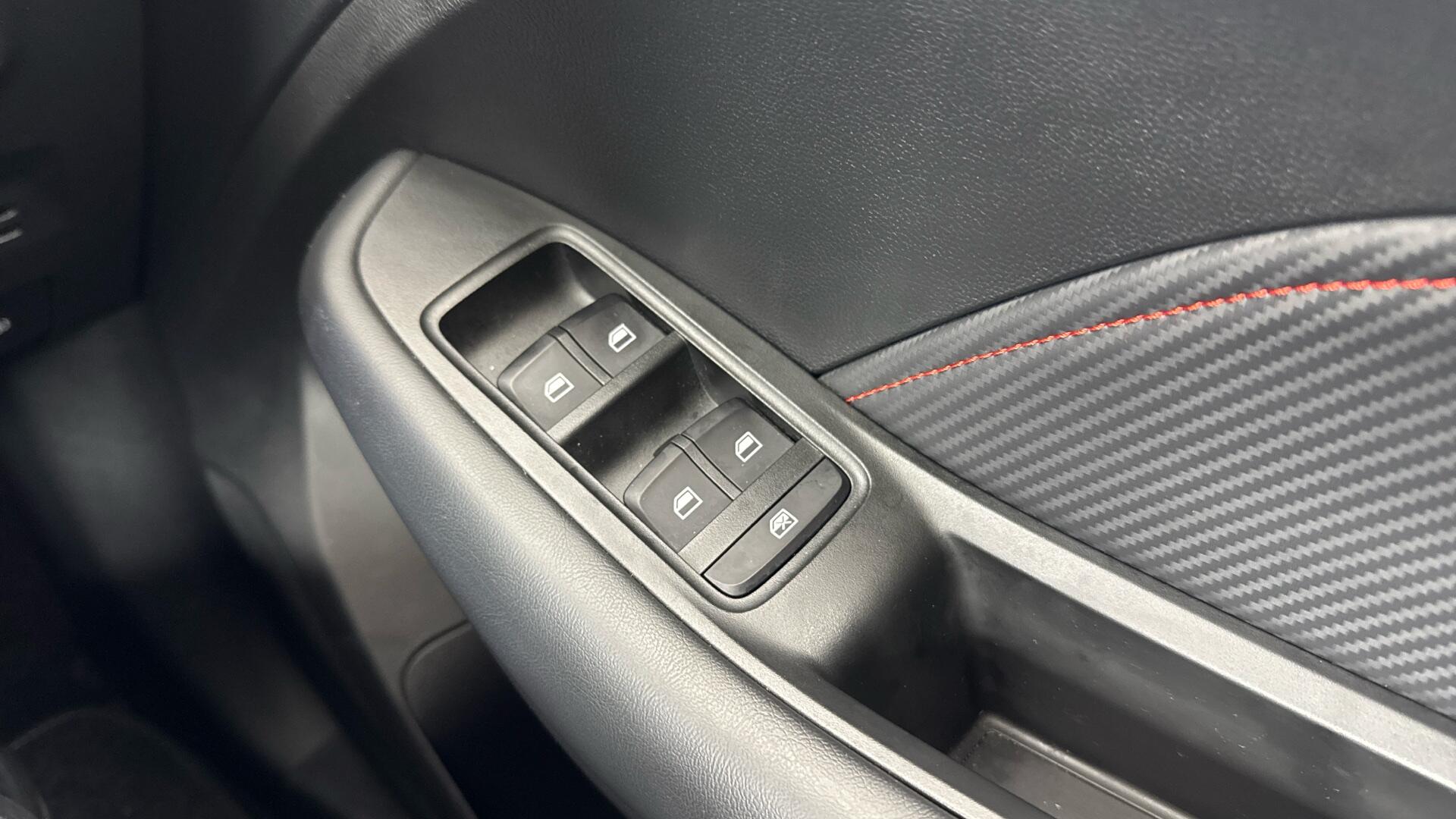 MG ZS view 37