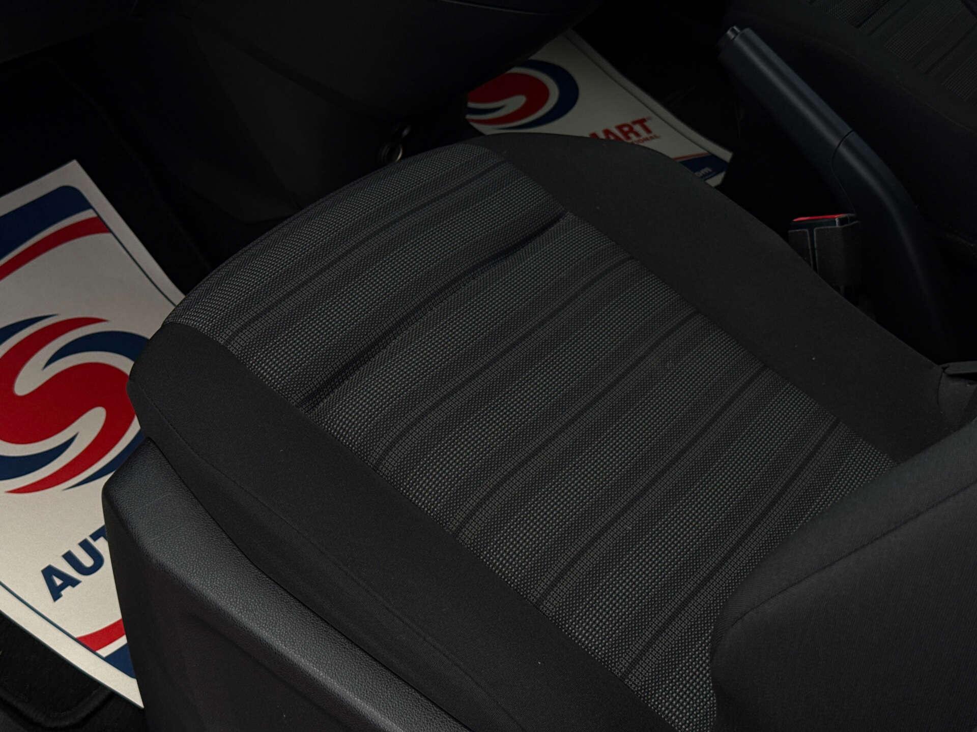 Vauxhall Combo Life view 41