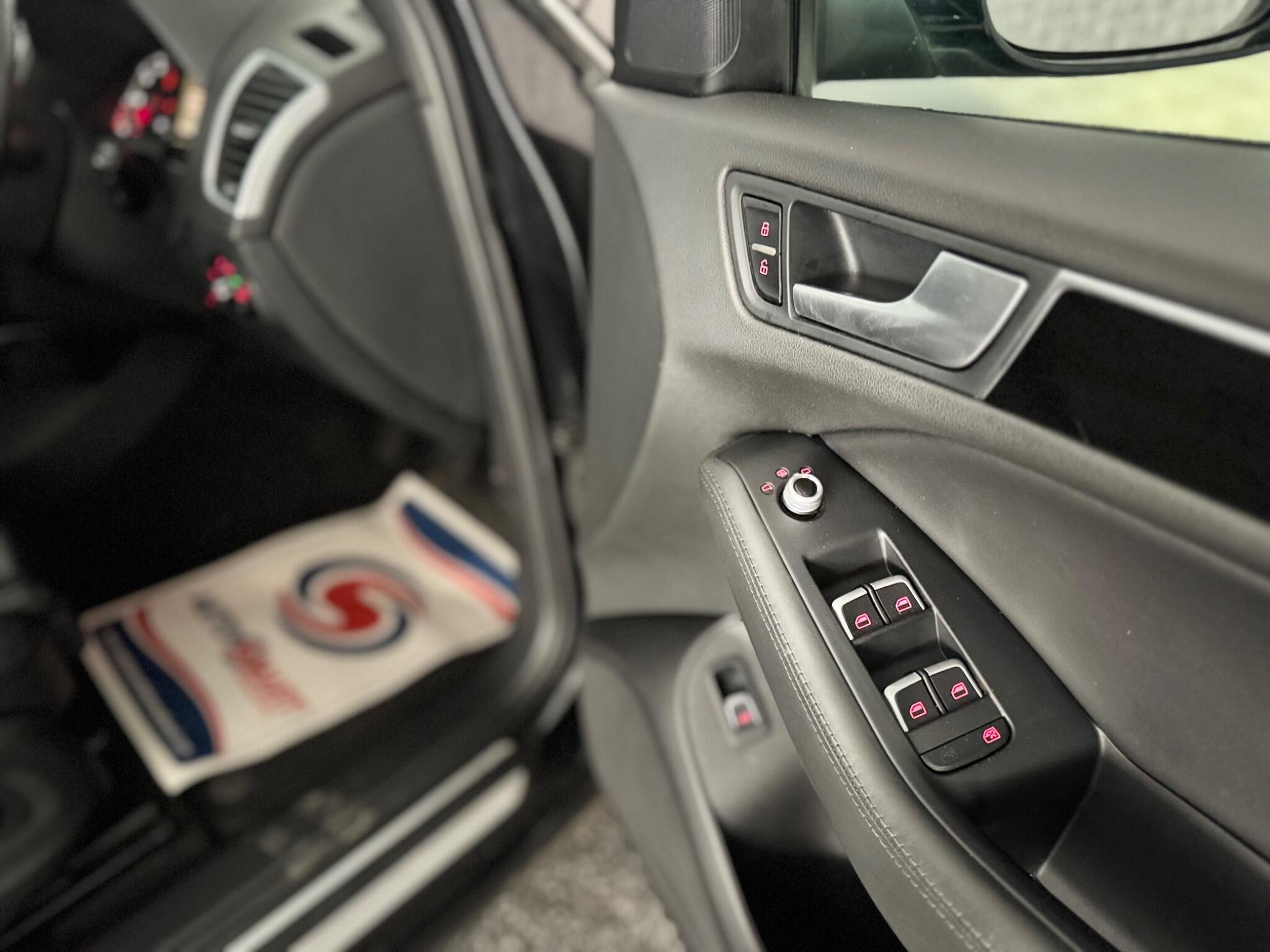 Audi Q5 view 26