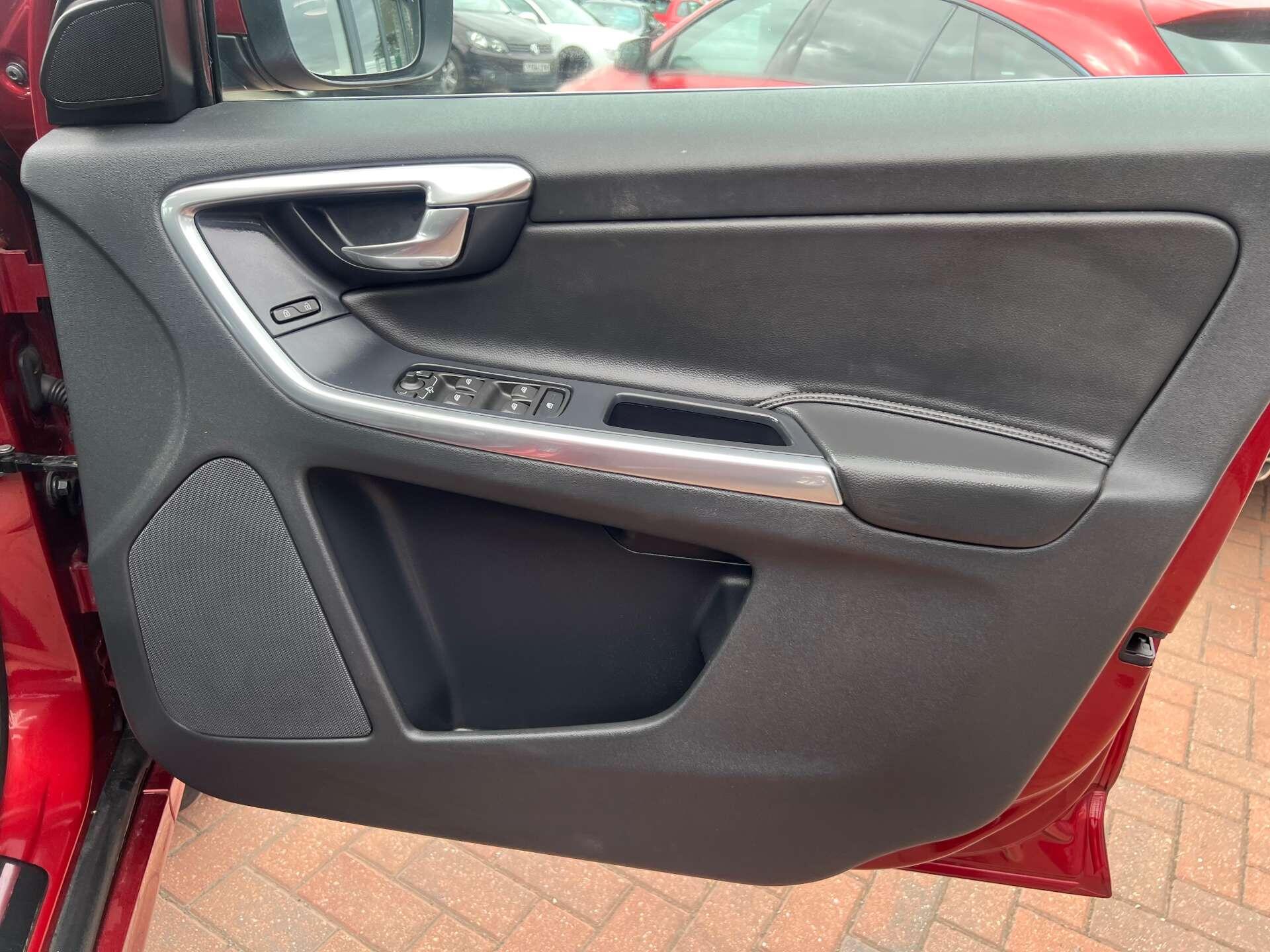 Volvo XC60 view 53