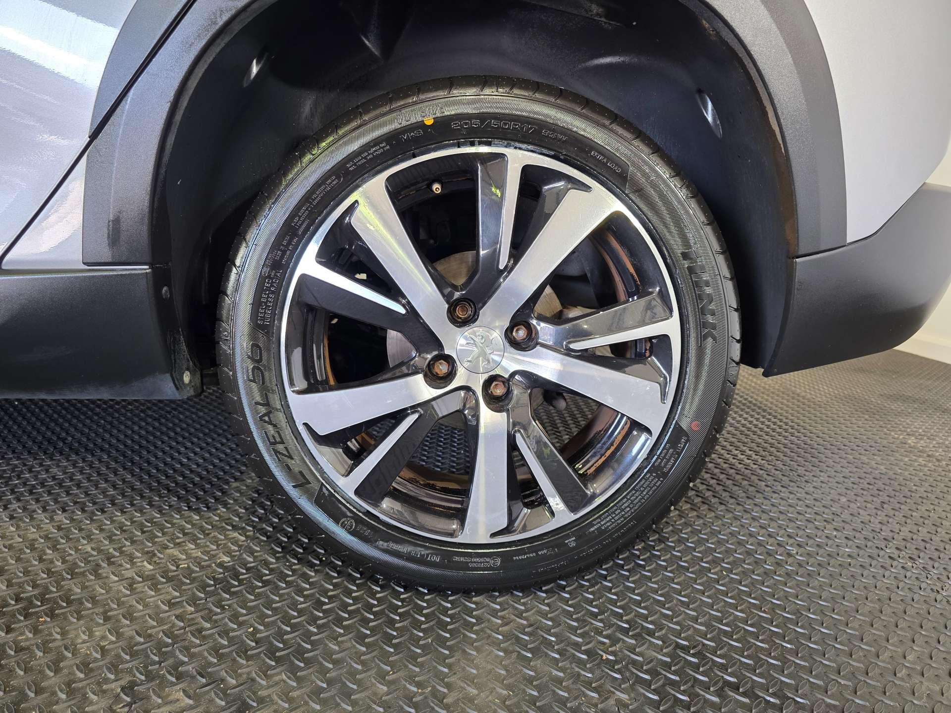 Peugeot 2008 view 56