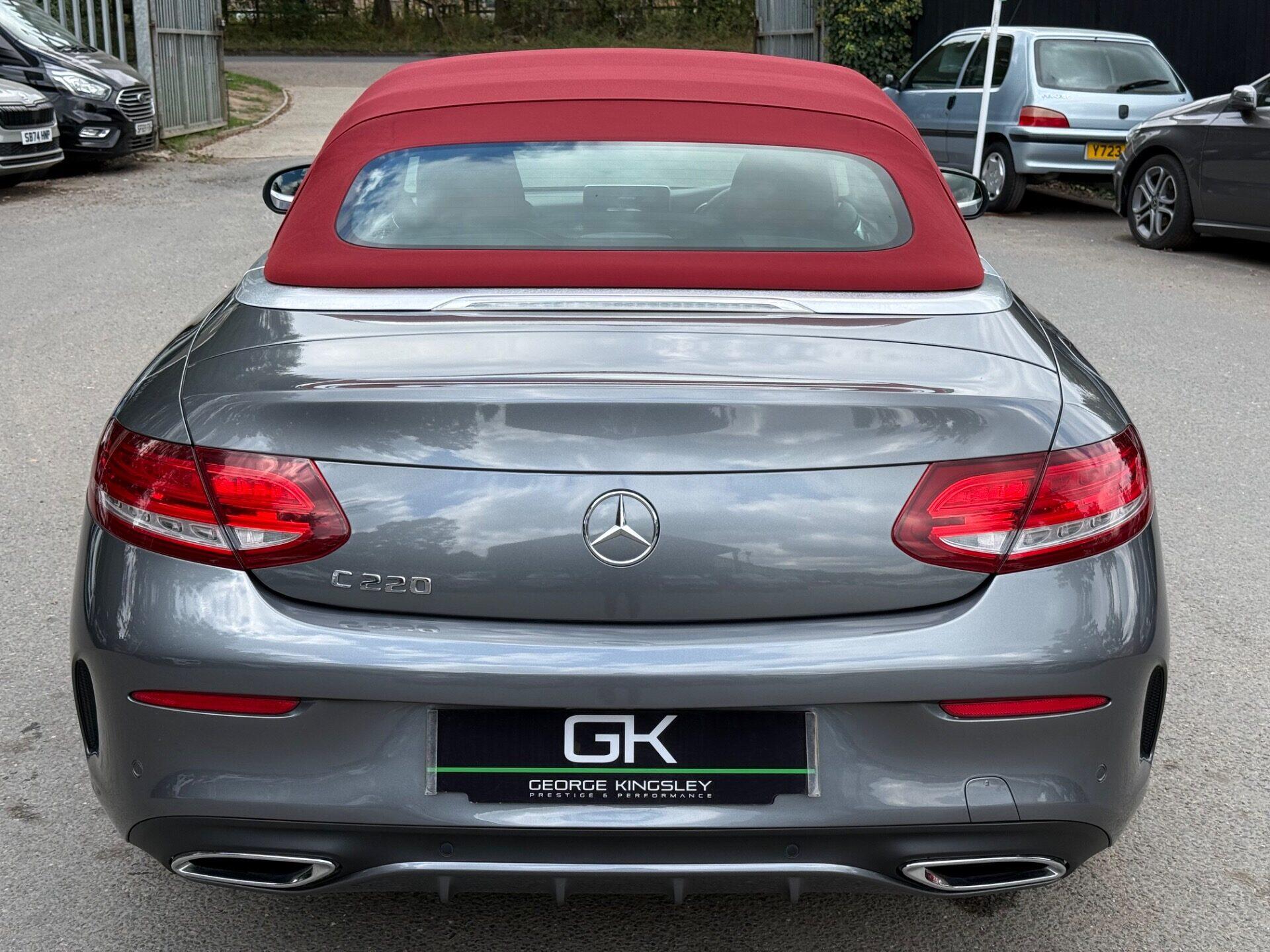 Mercedes-Benz C-Class view 8