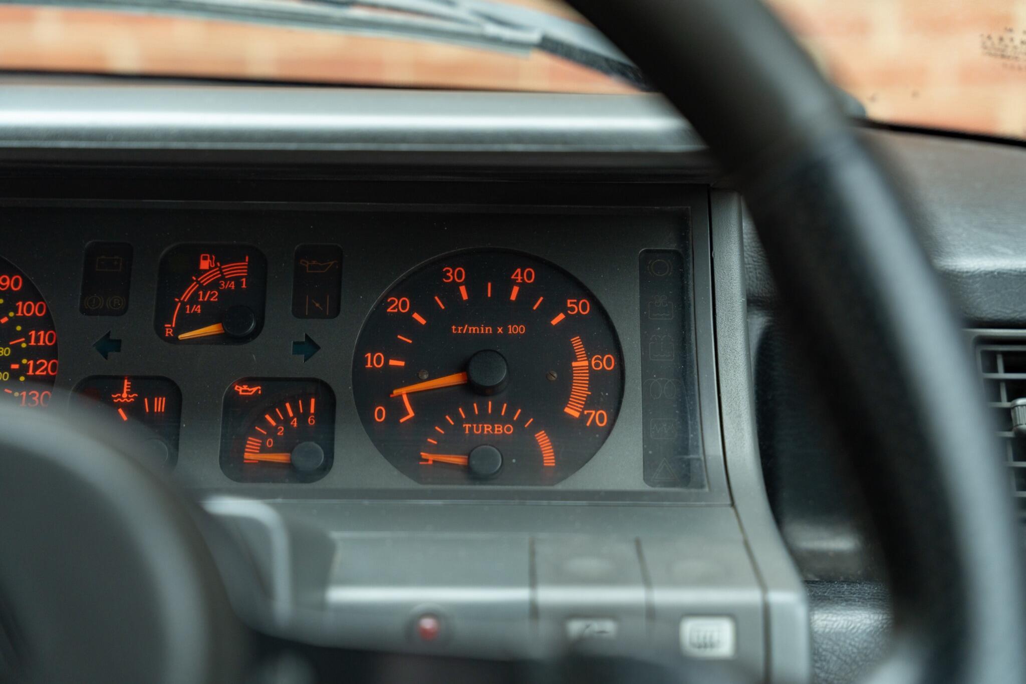 Renault R 5 view 24