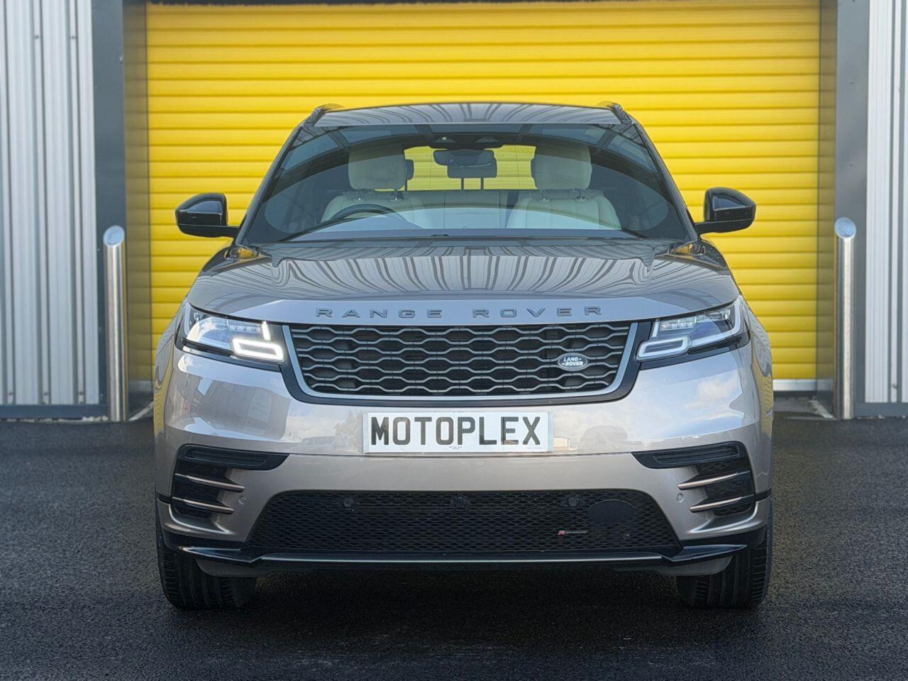 Land Rover Range Rover Velar view 4