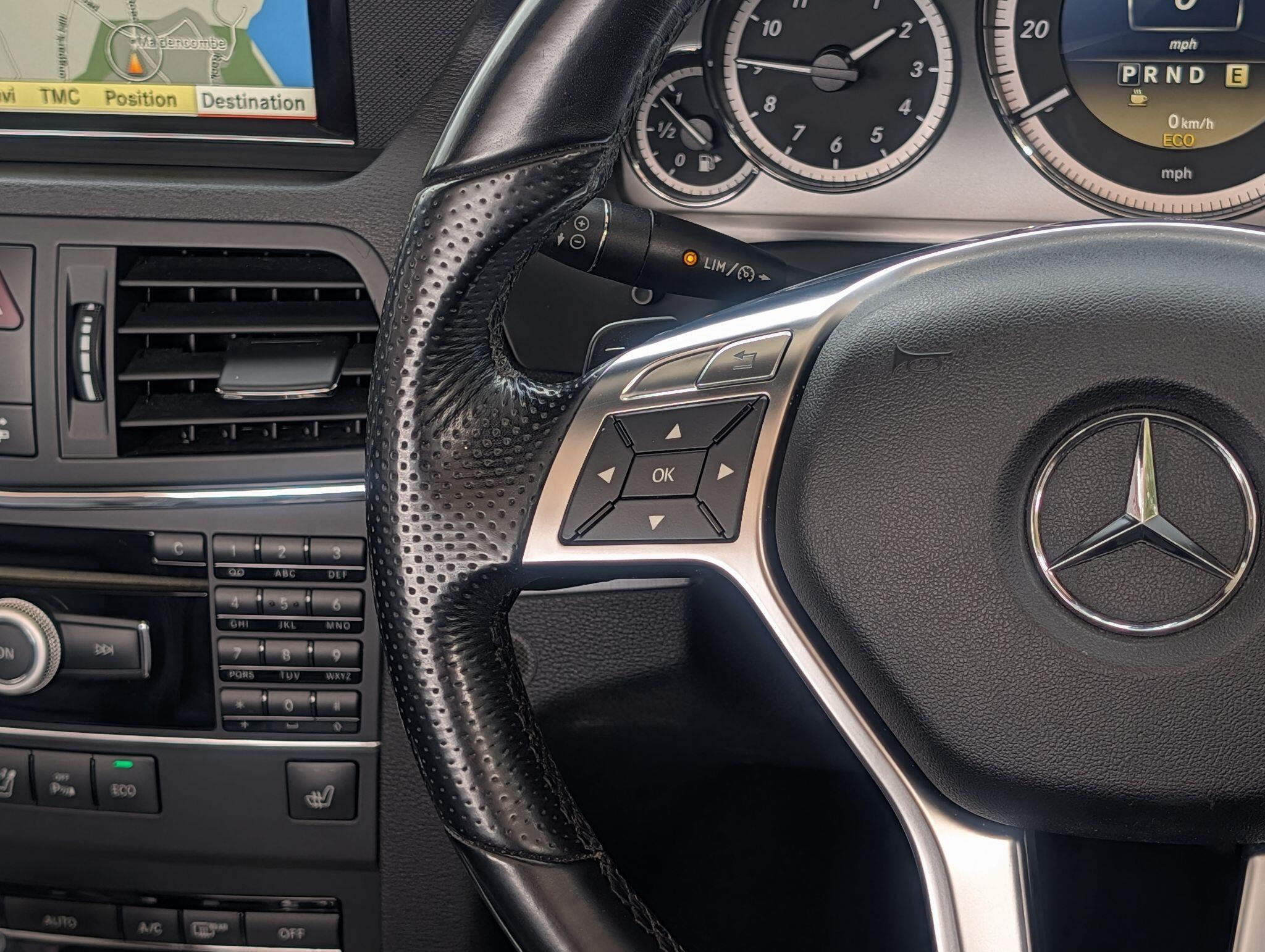 Mercedes-Benz E-Class view 41