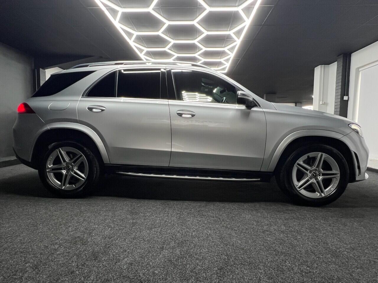 Mercedes-Benz Gle view 14