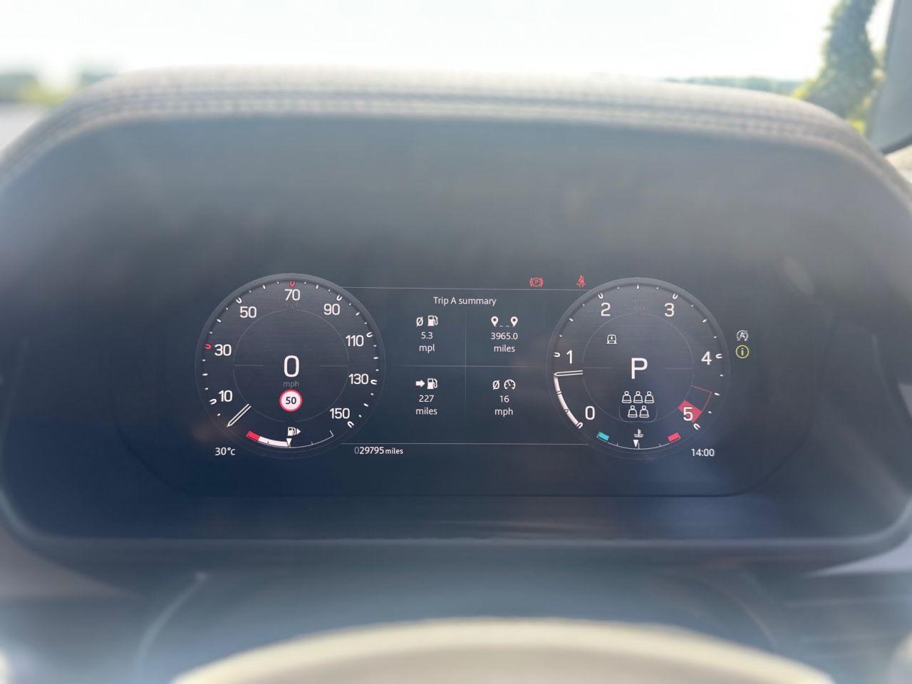 Land Rover Defender view 25