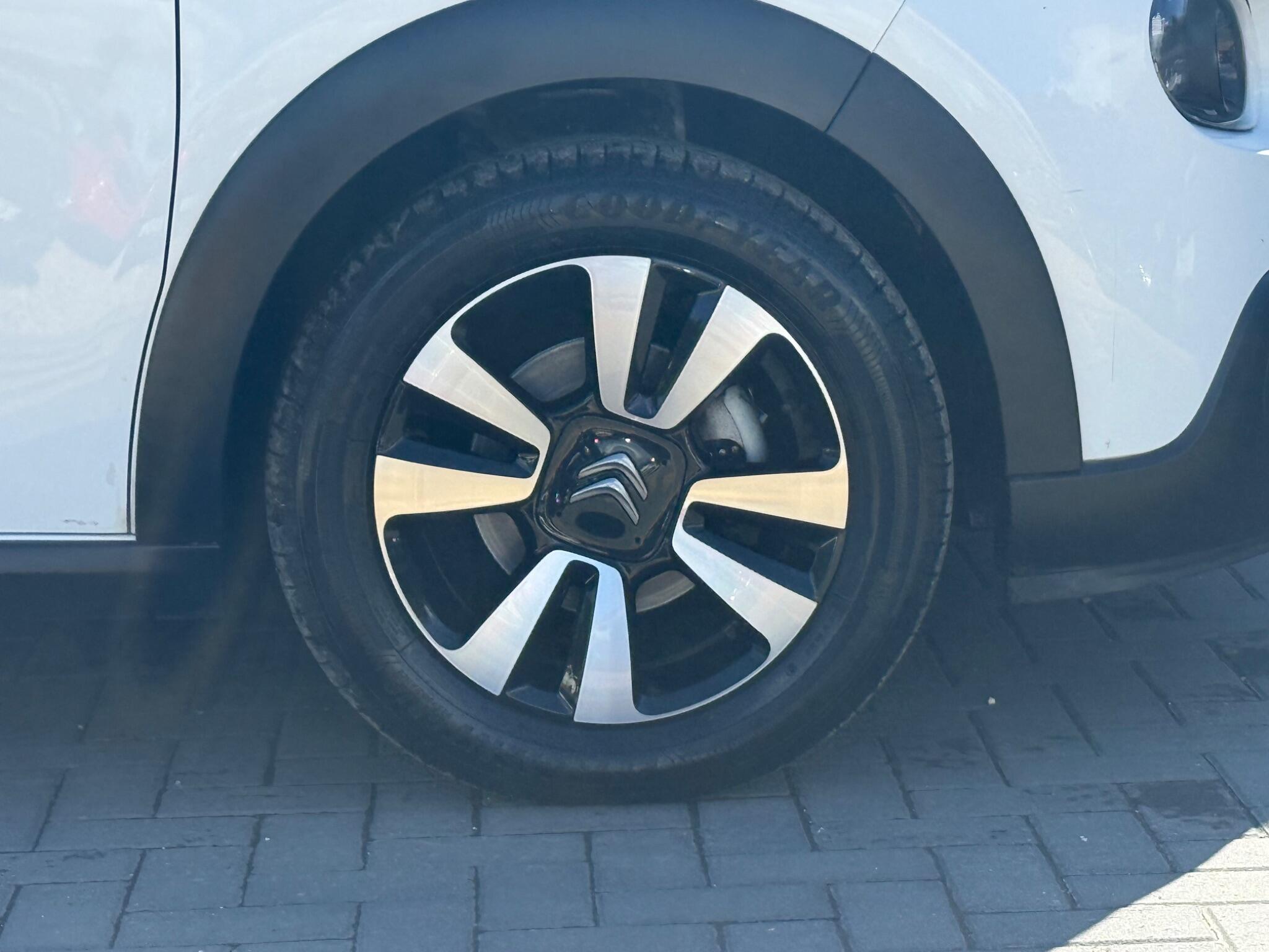 Citroen C3 view 11