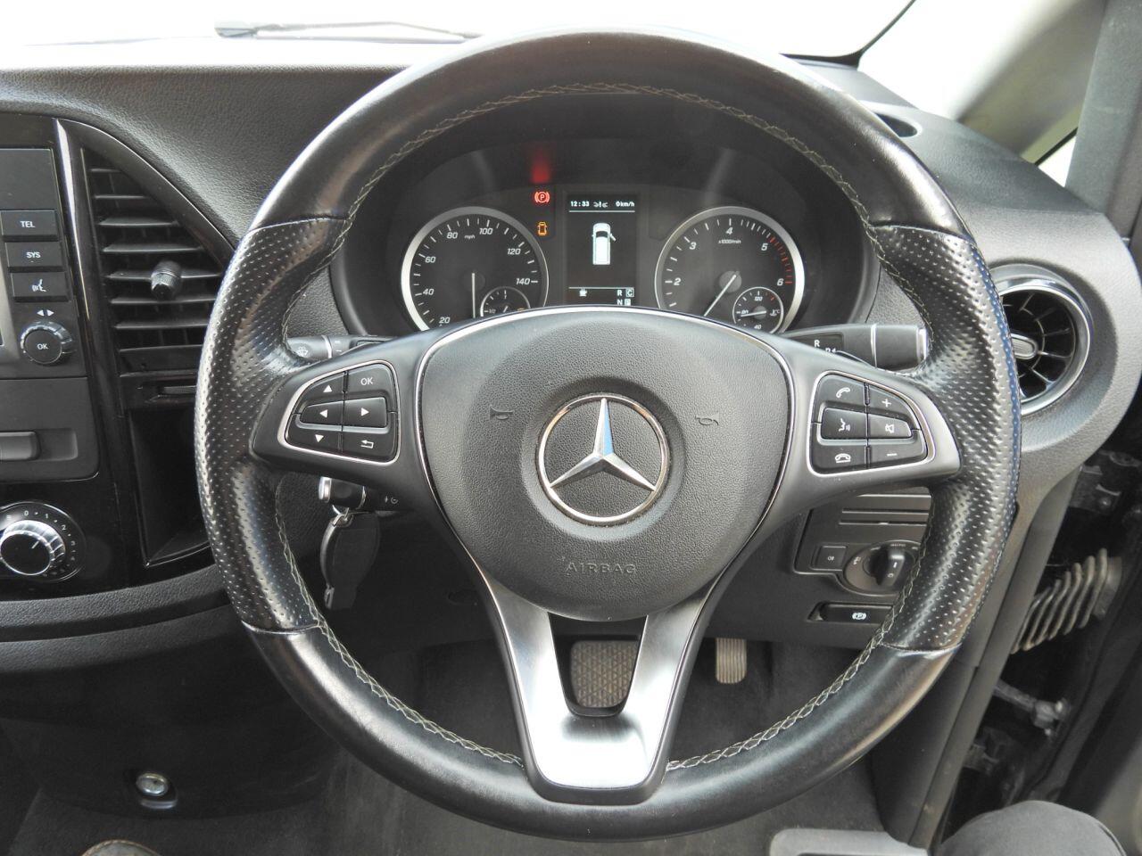 Mercedes-Benz Vito view 29
