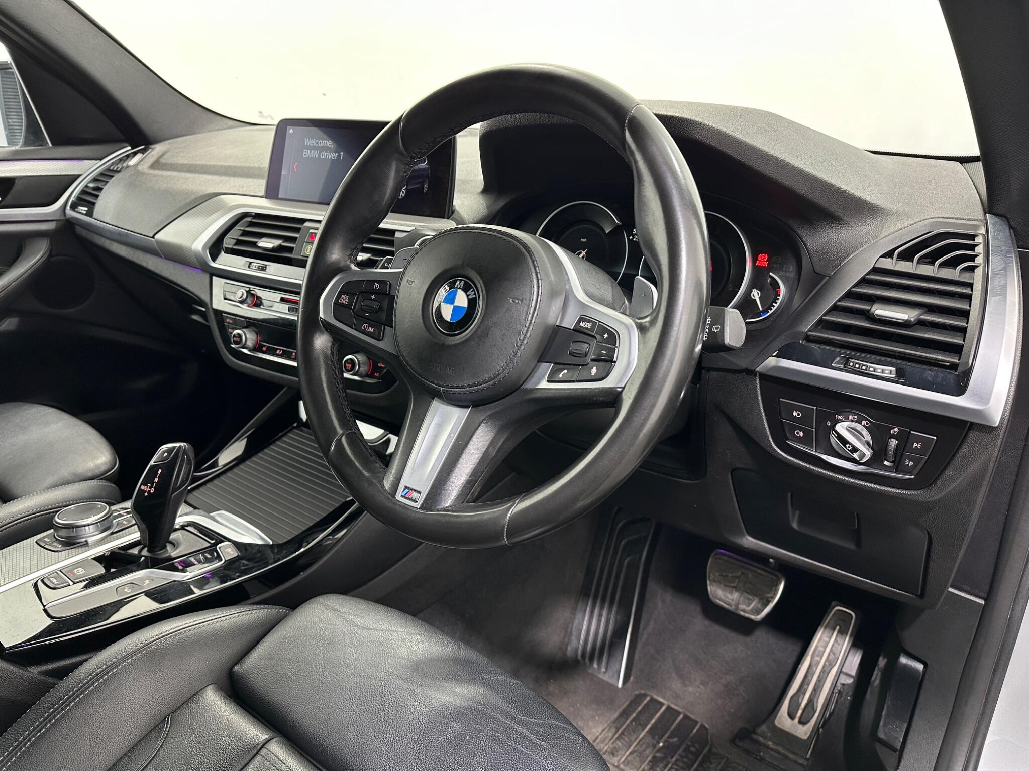 BMW X3 view 11
