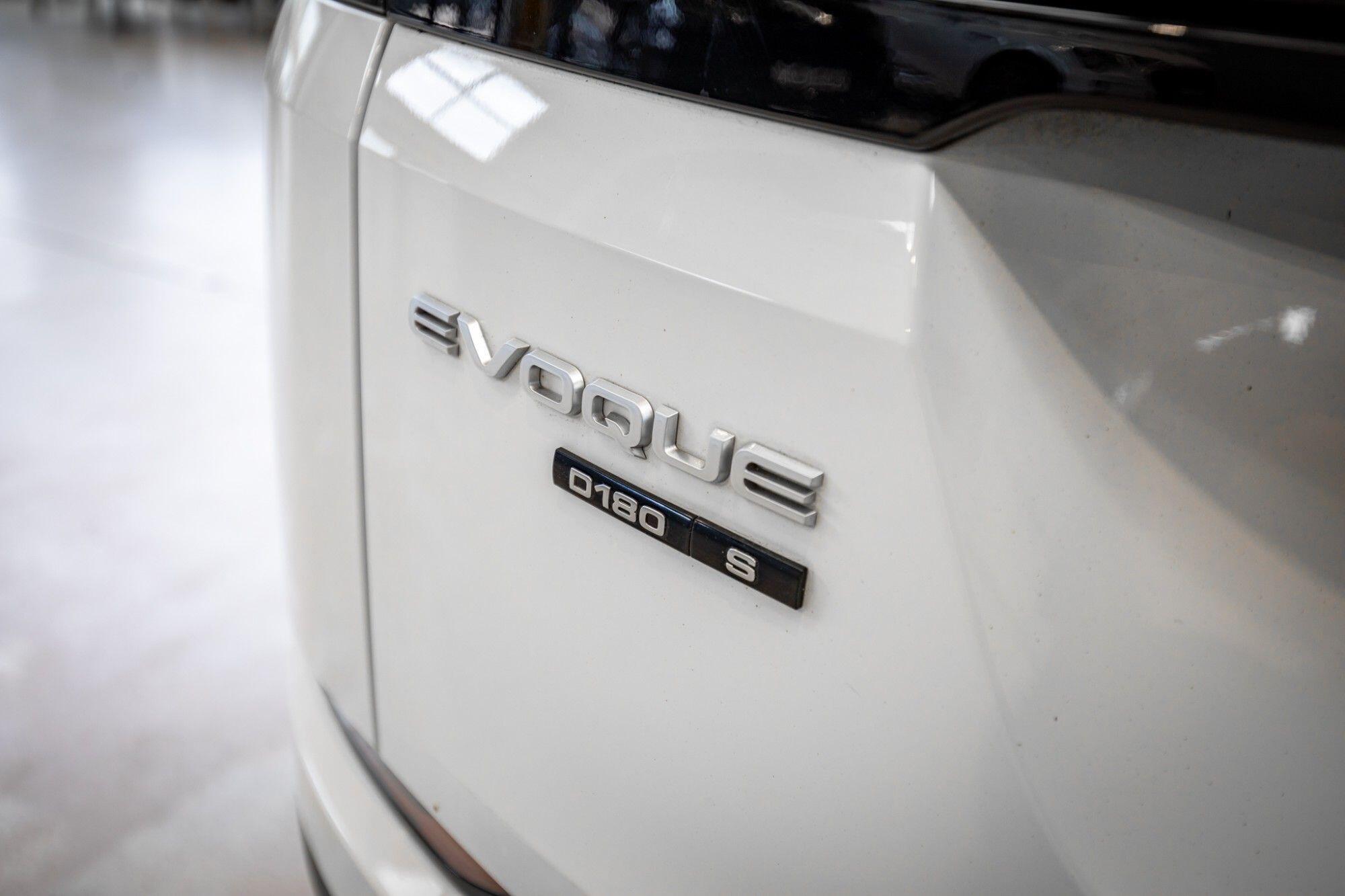 Land Rover Range Rover Evoque view 31