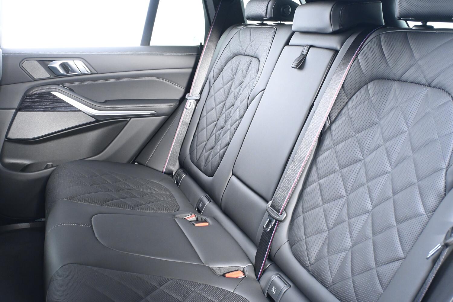 BMW X5 view 12