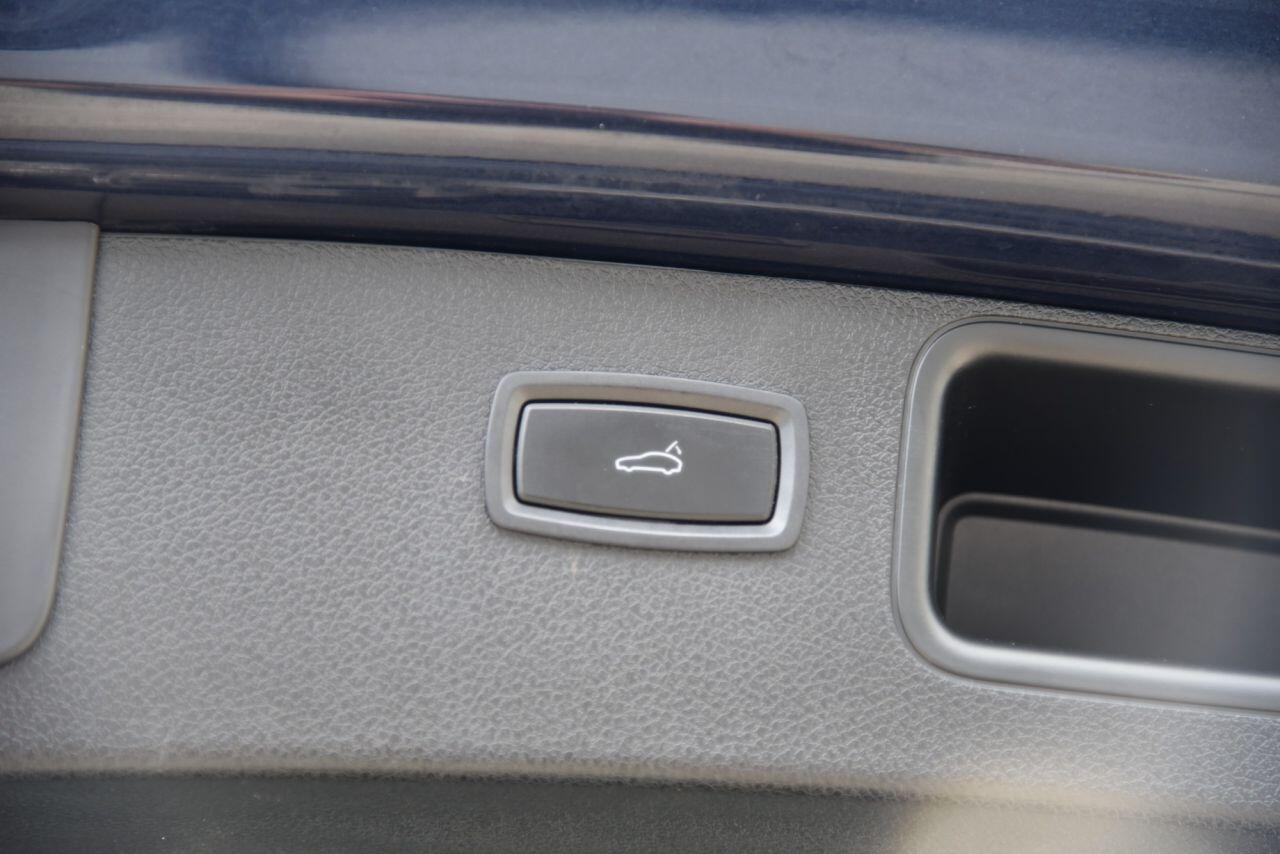 Porsche Macan view 53