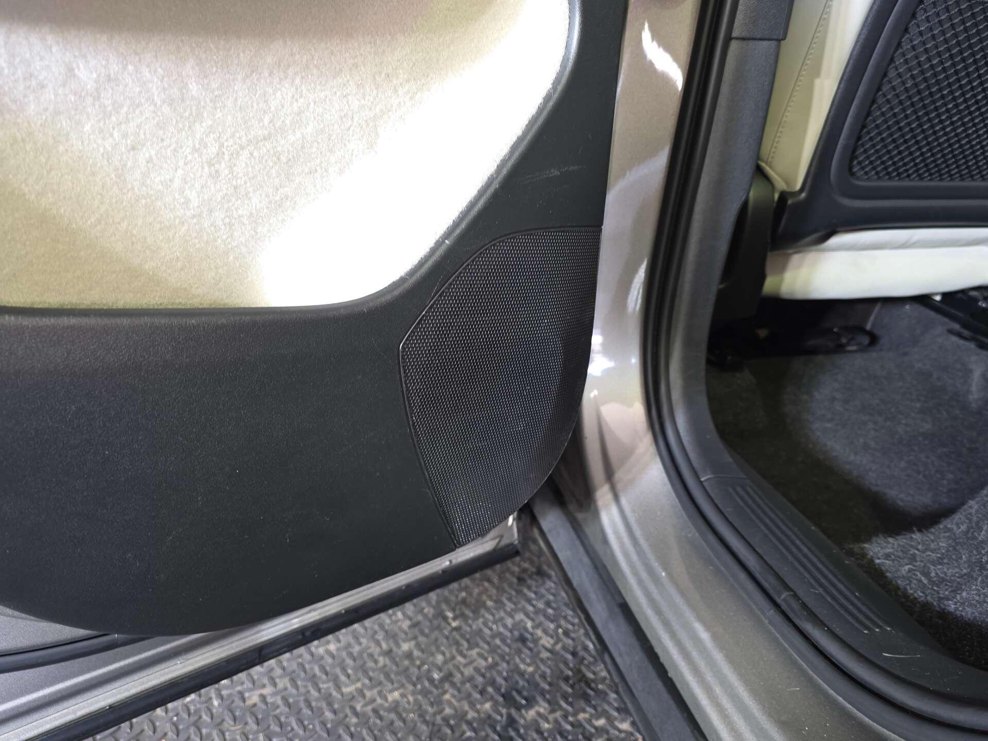 Volvo XC40 view 59
