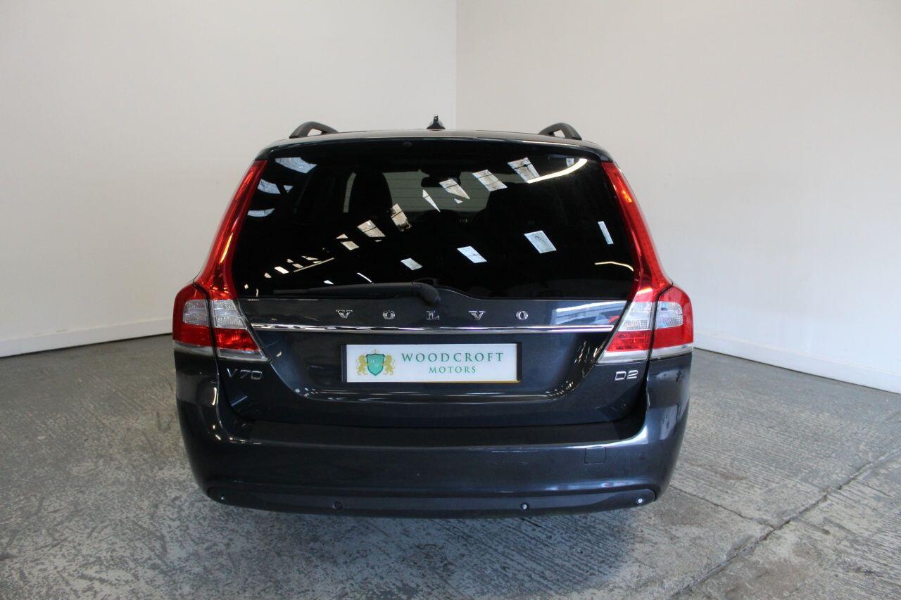 Volvo V70 view 14
