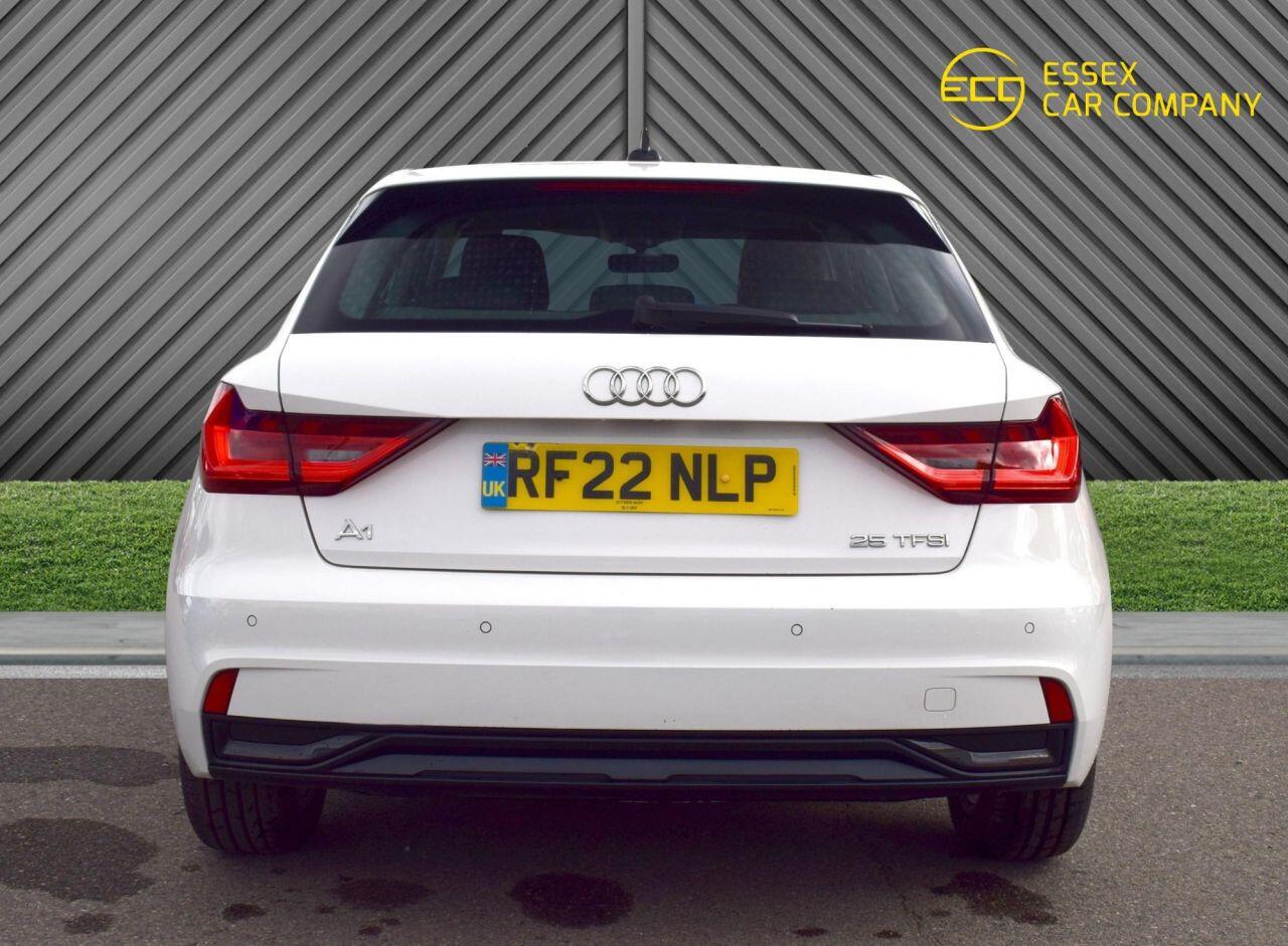 Audi A1 view 11