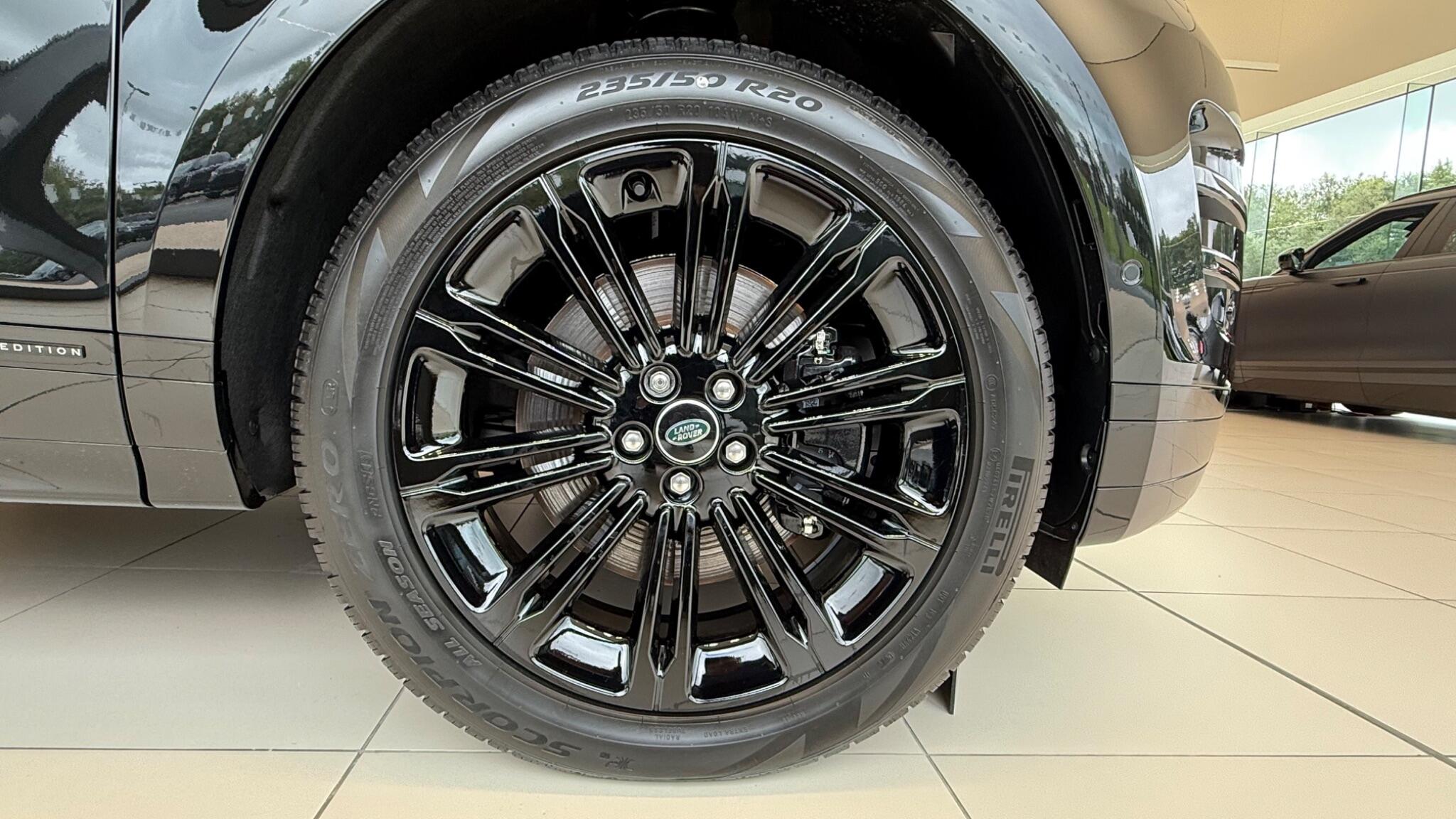 Land Rover Range Rover Evoque view 22