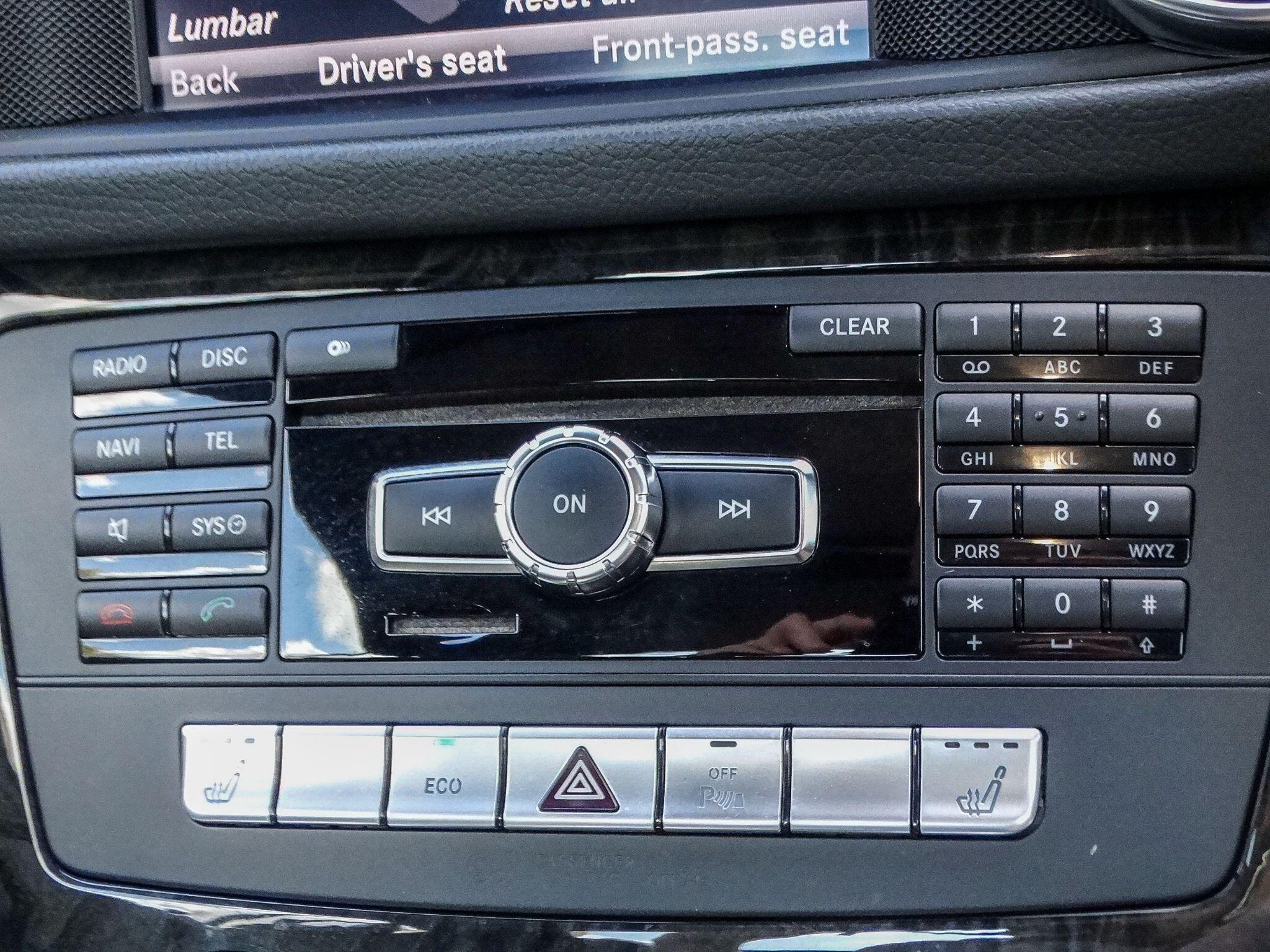 Mercedes-Benz SL view 25