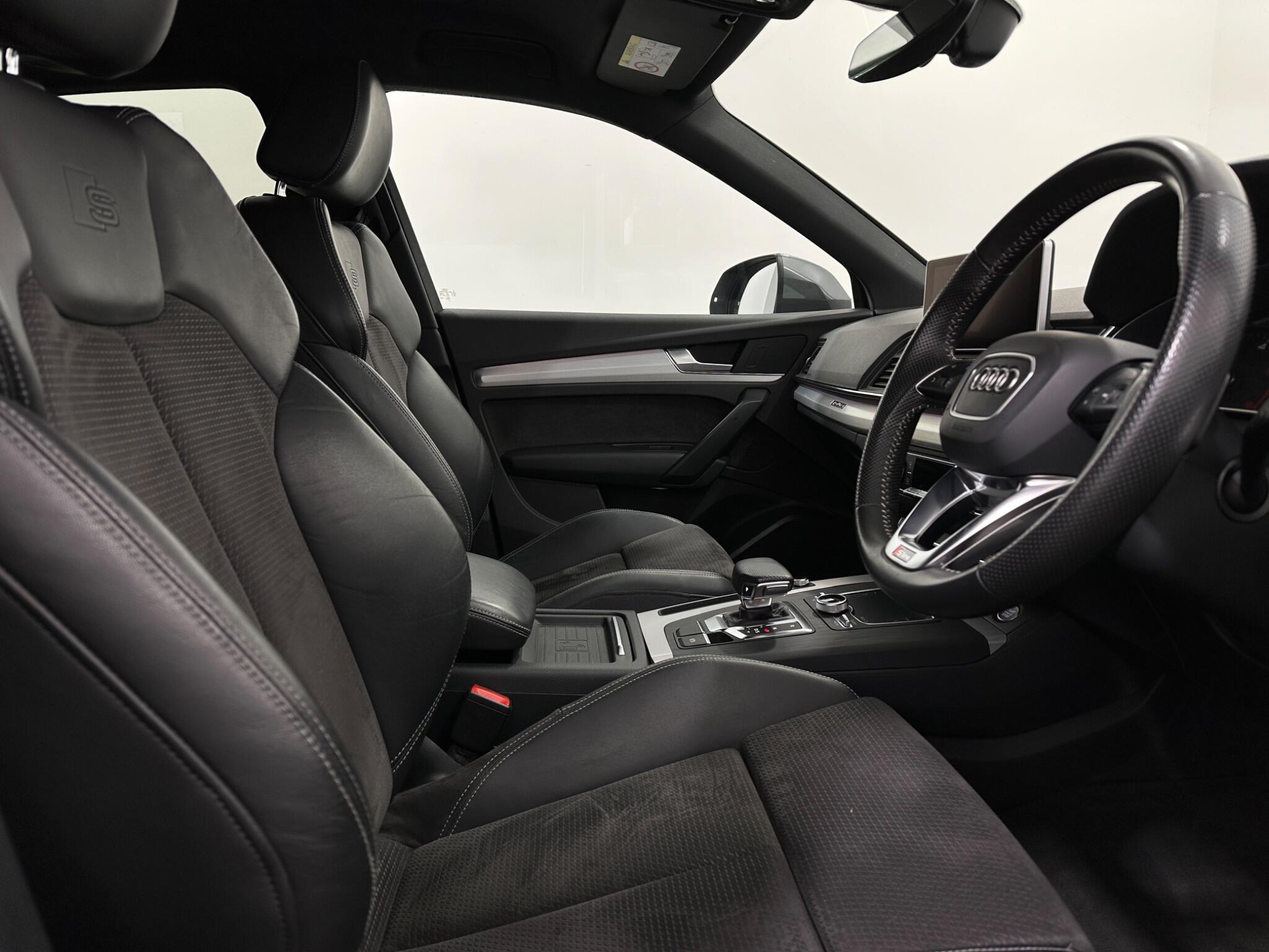 Audi Q5 view 33