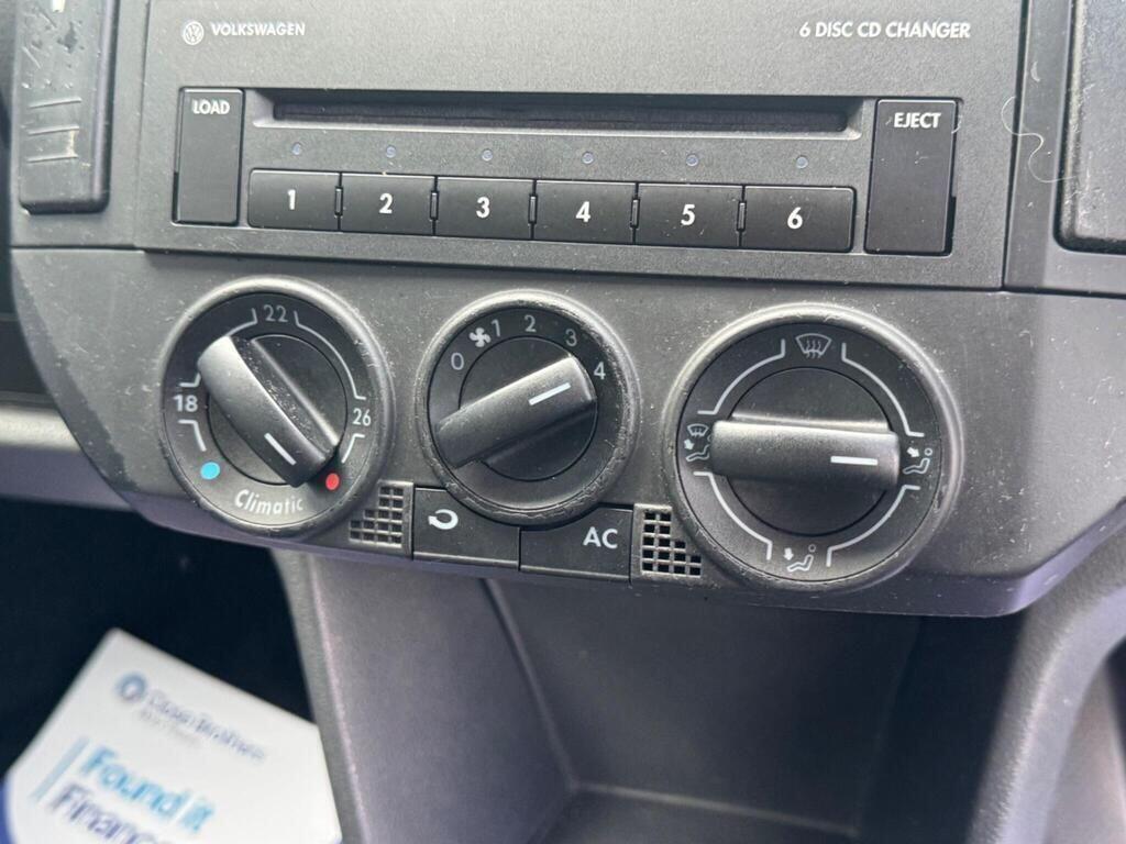 Volkswagen Polo view 24