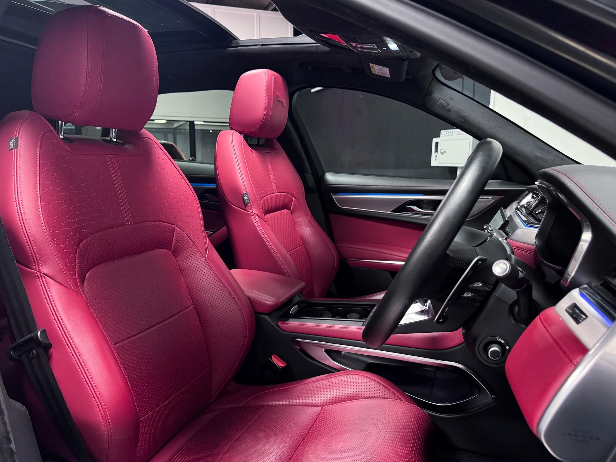 Jaguar F-Pace view 30