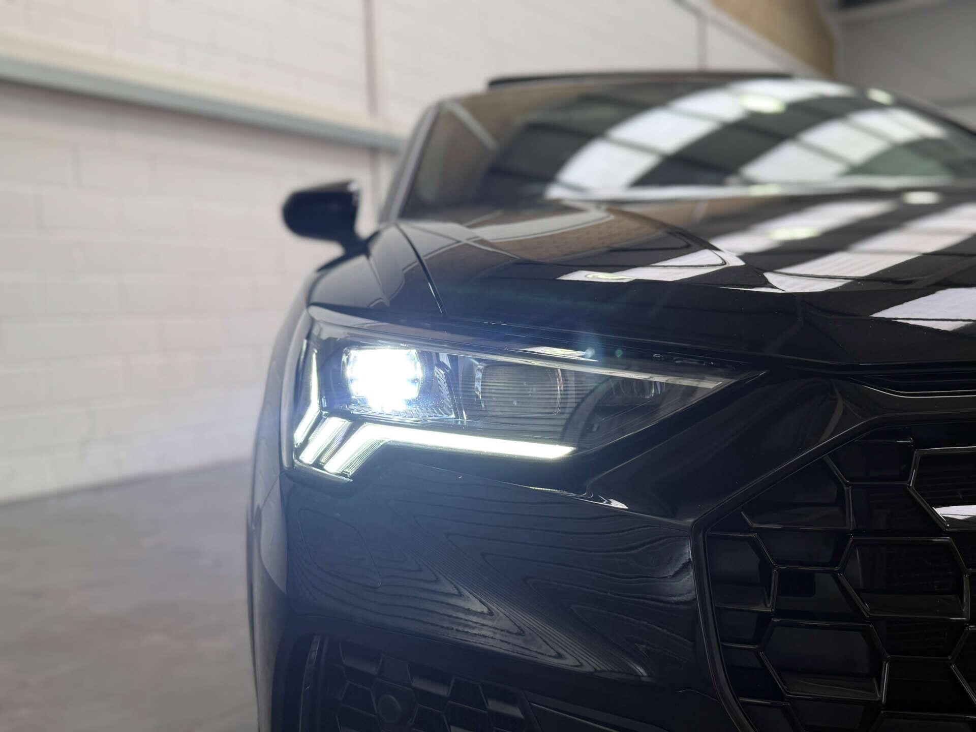 Audi RS Q3 view 13