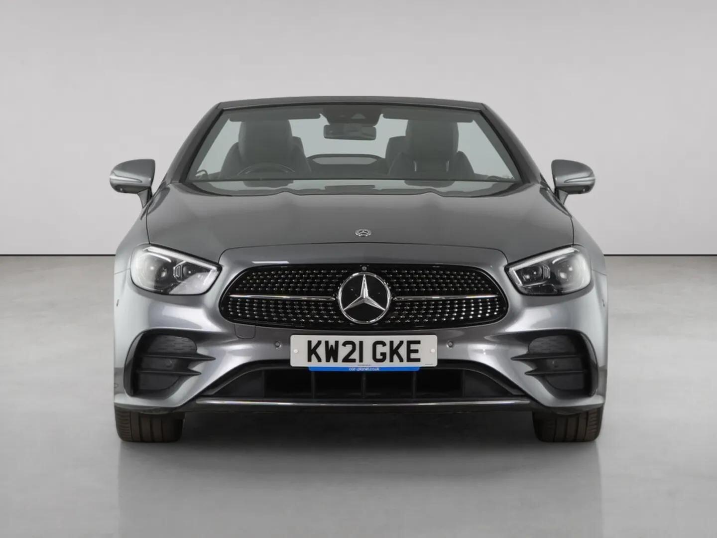 Mercedes-Benz E-Class view 6