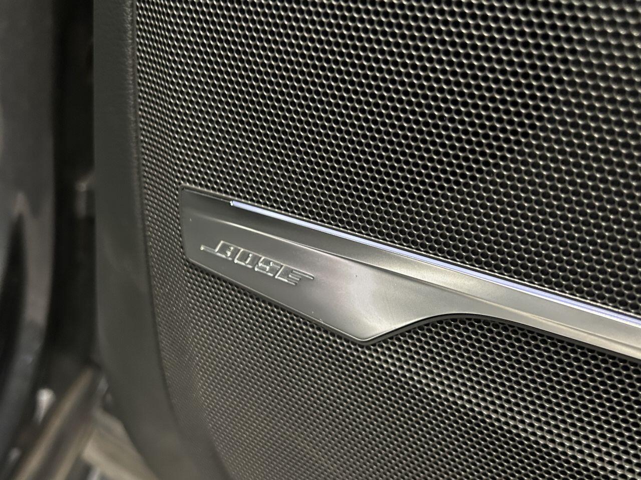Audi Q7 view 39