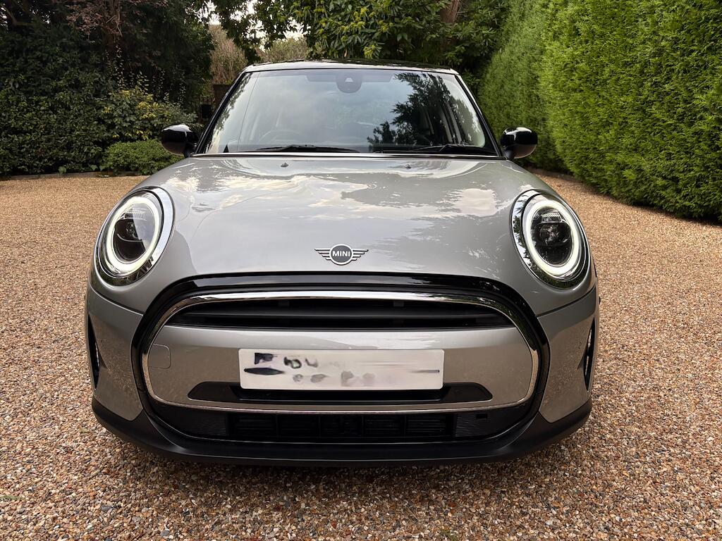 Mini Hatch view 13