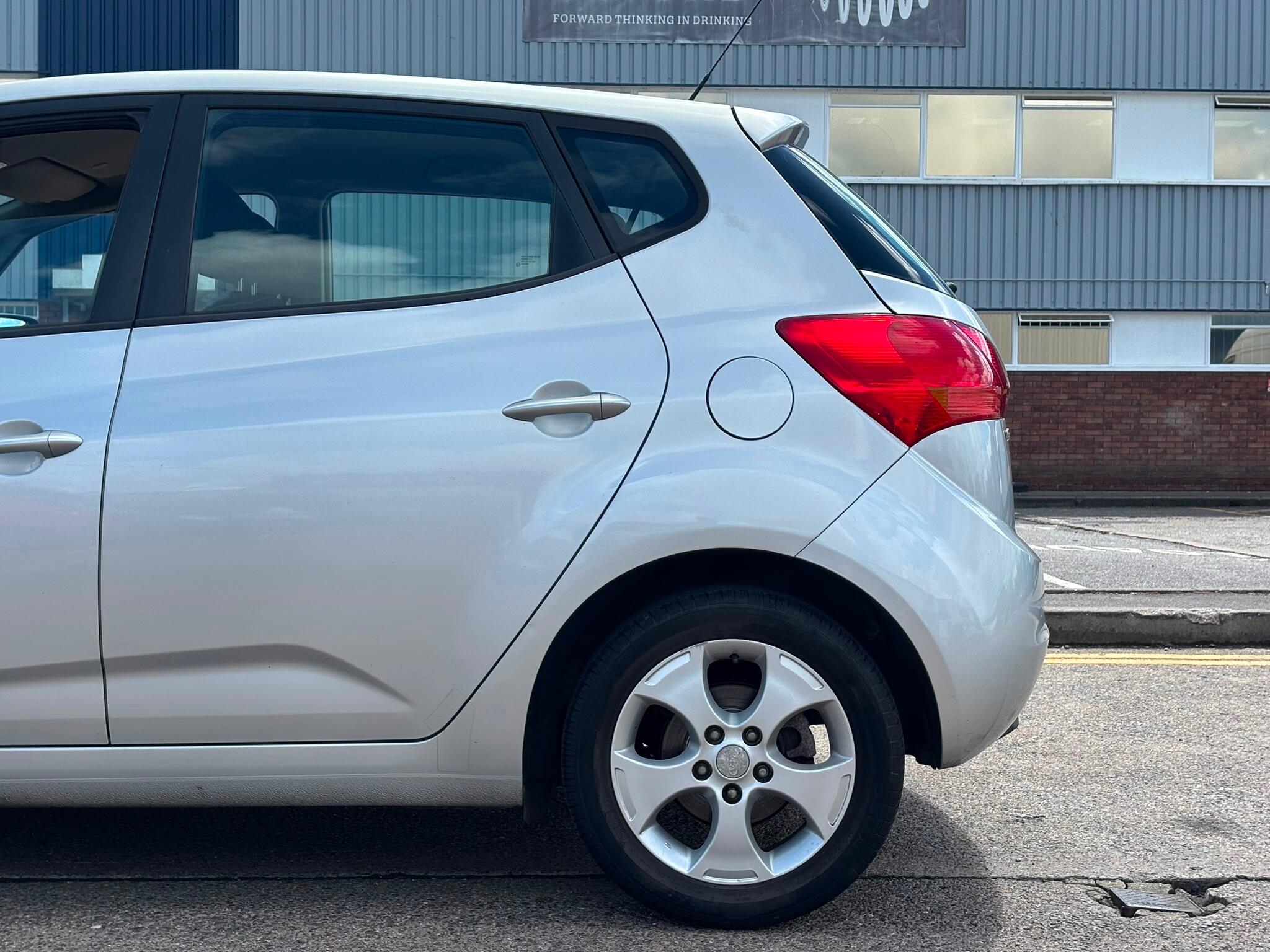 Kia Venga view 40