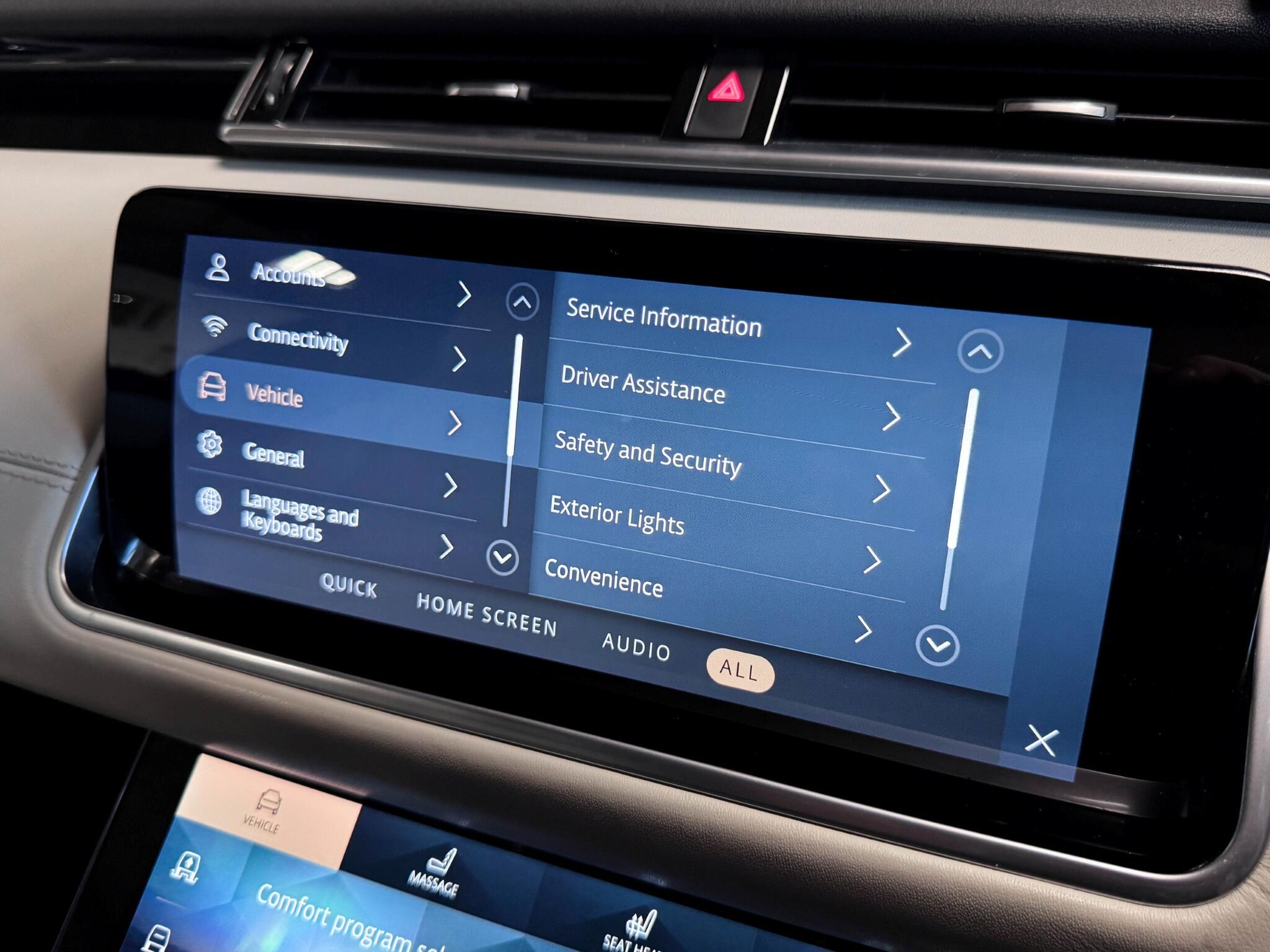 Land Rover Range Rover Velar view 68