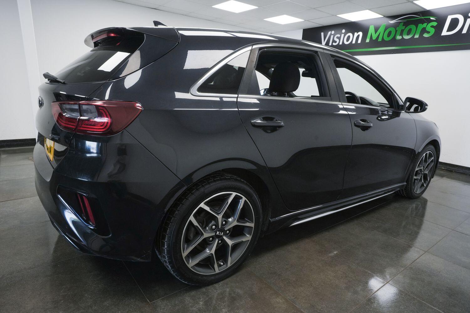 Kia Ceed view 3