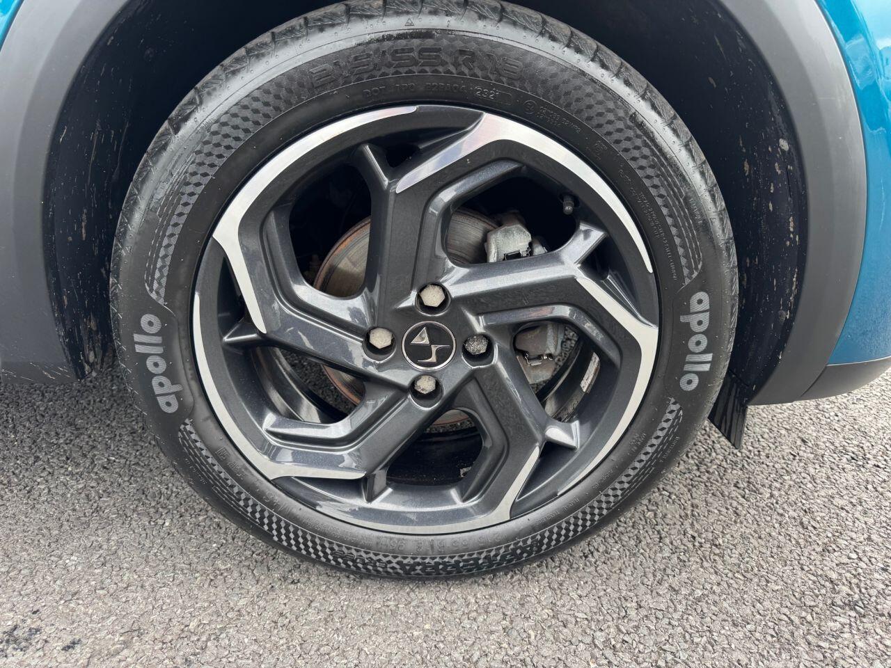 DS Automobiles DS 3 Crossback view 20