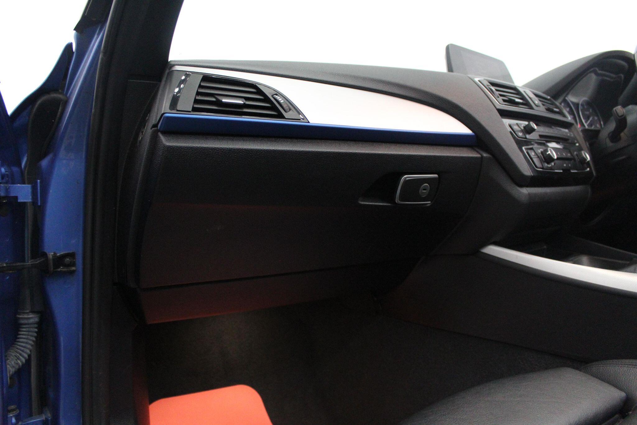 BMW 2 Series view 38