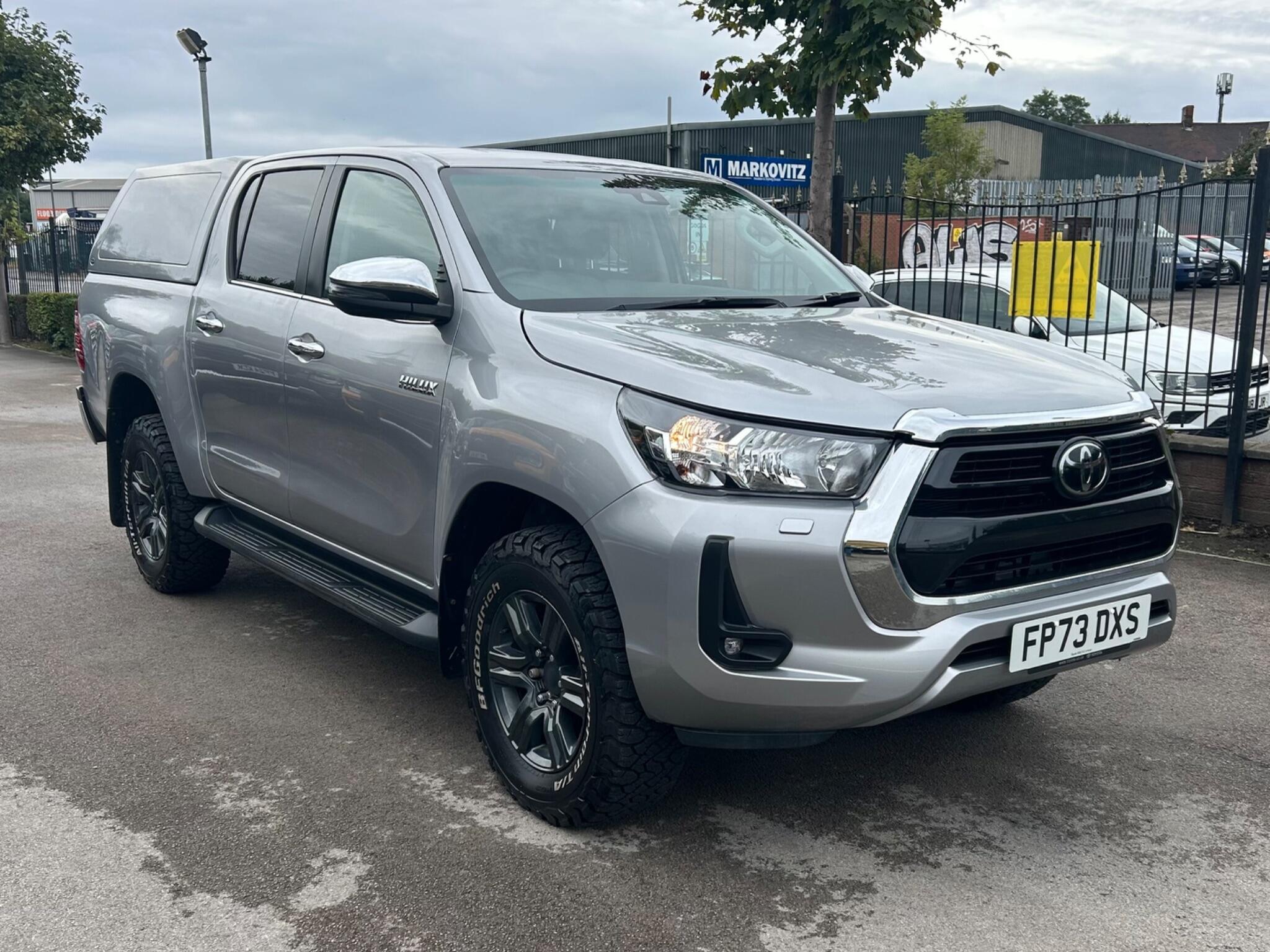 Toyota Hilux view 2