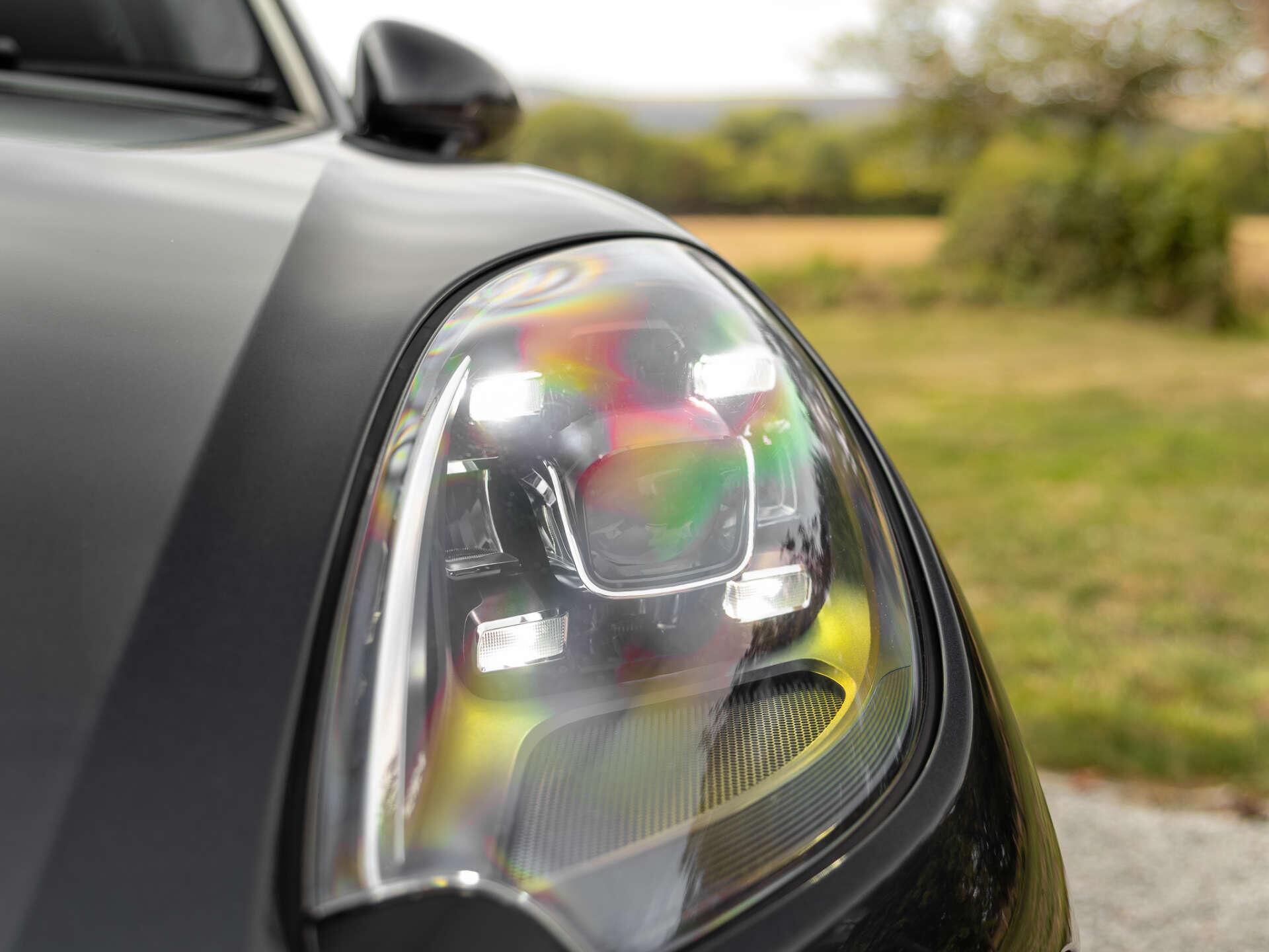 Porsche Macan view 10