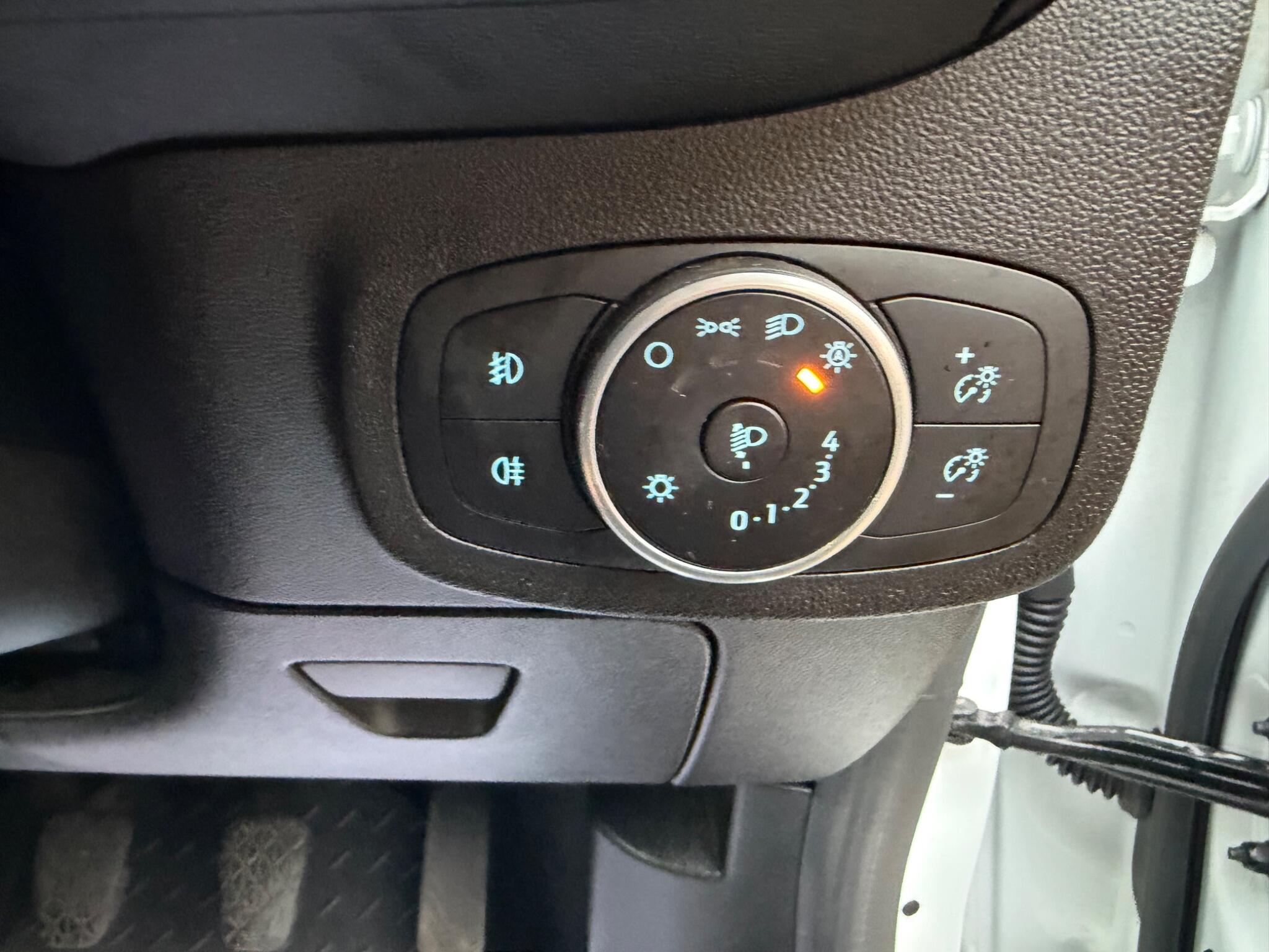 Ford Fiesta view 36