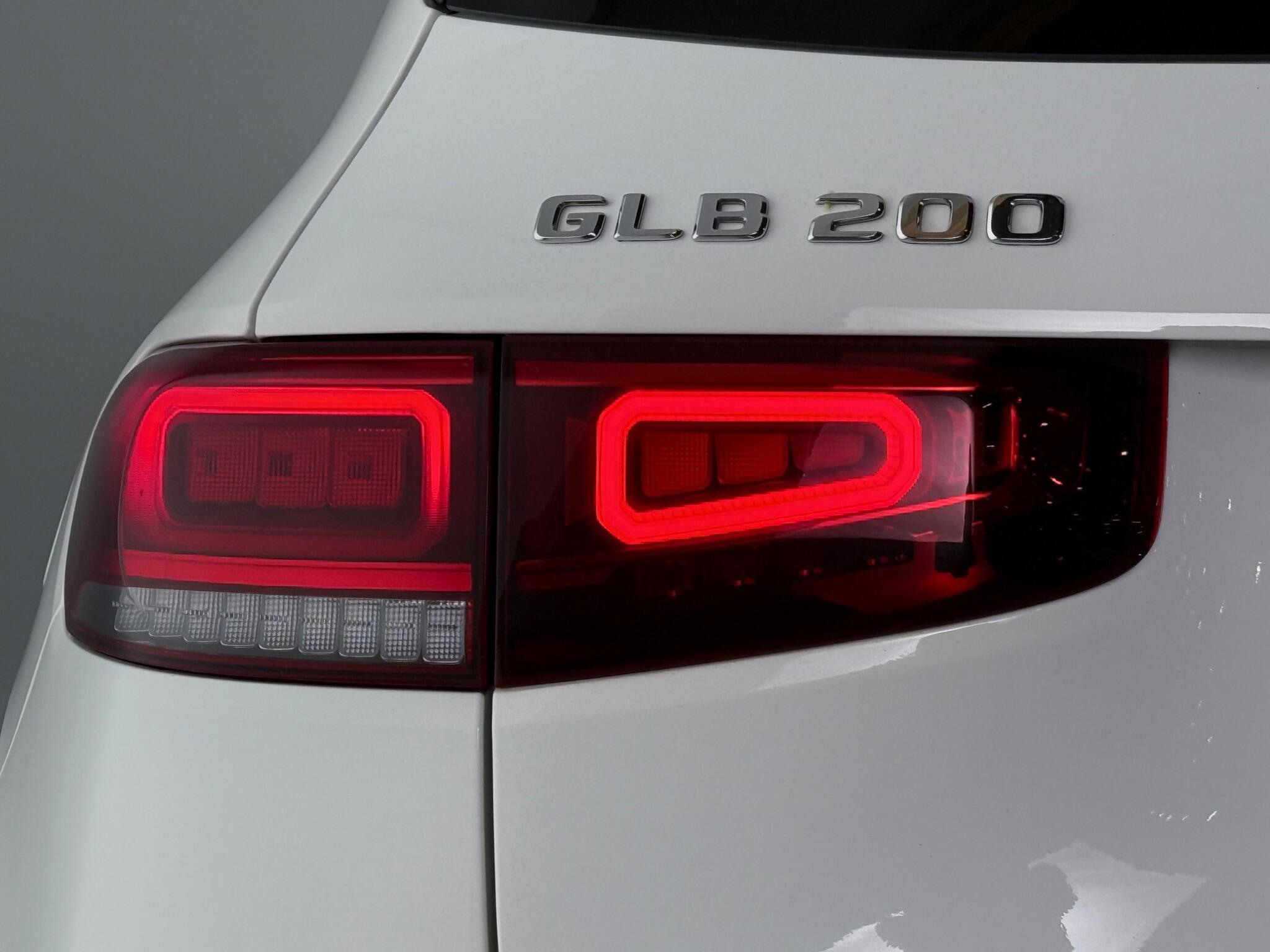 Mercedes-Benz GLB view 6