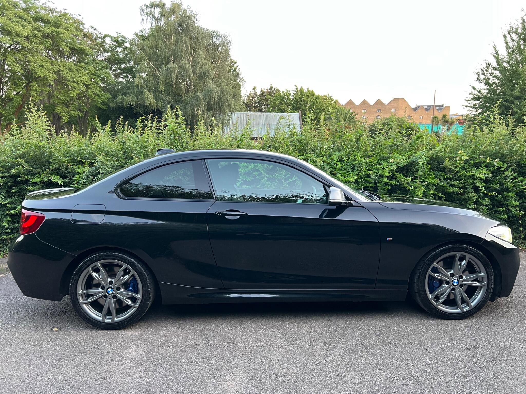 BMW 2 Series view 6