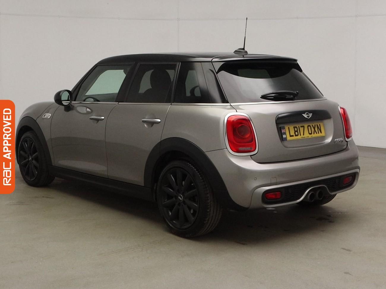 Mini Hatch view 4