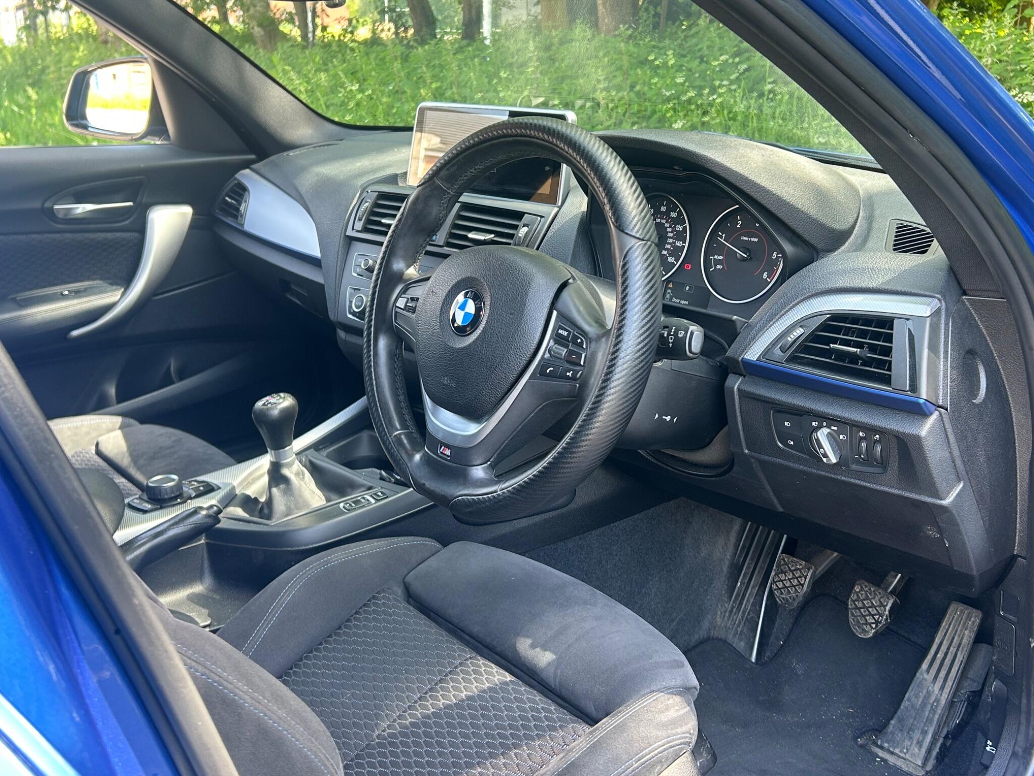 BMW 1 Series view 14